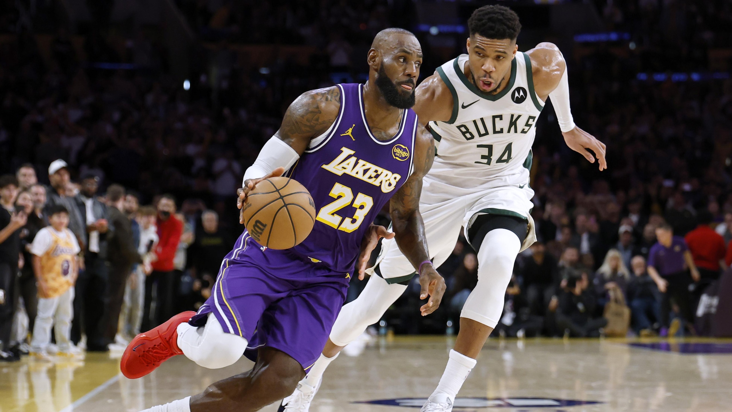 Milwaukee Bucks v Los Angeles Lakers
