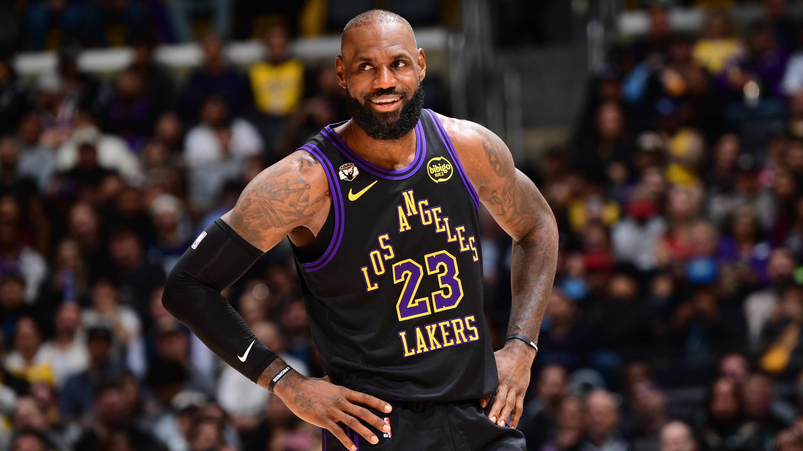 Atlanta Hawks v Los Angeles Lakers