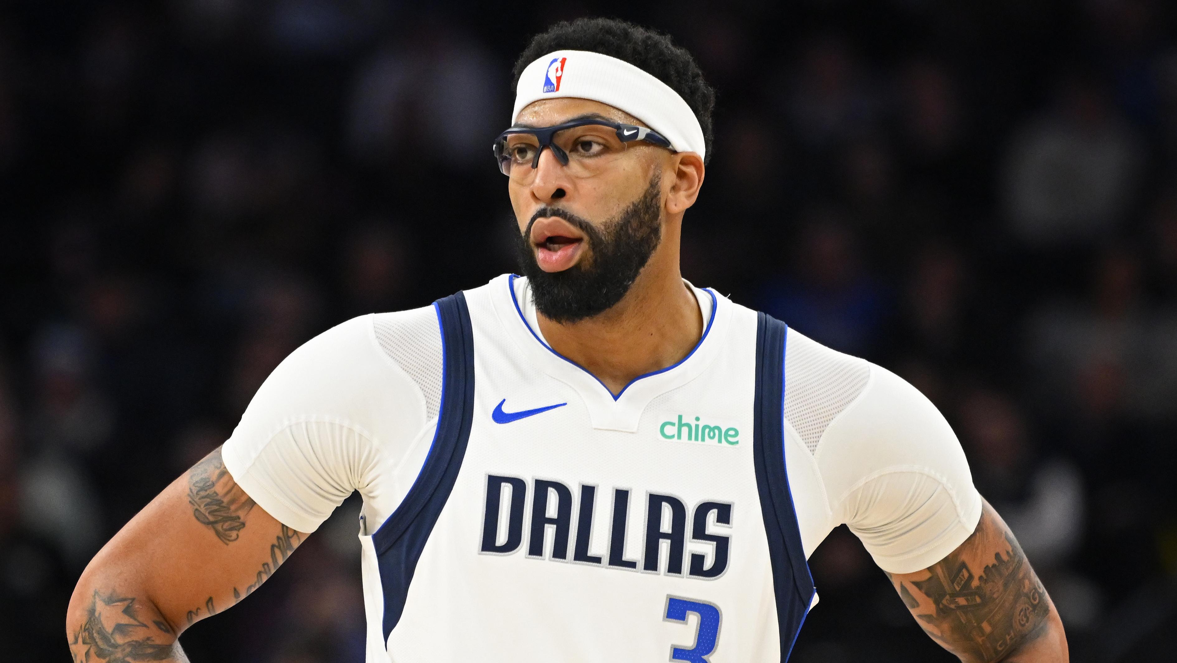 Dallas Mavericks v Utah Jazz