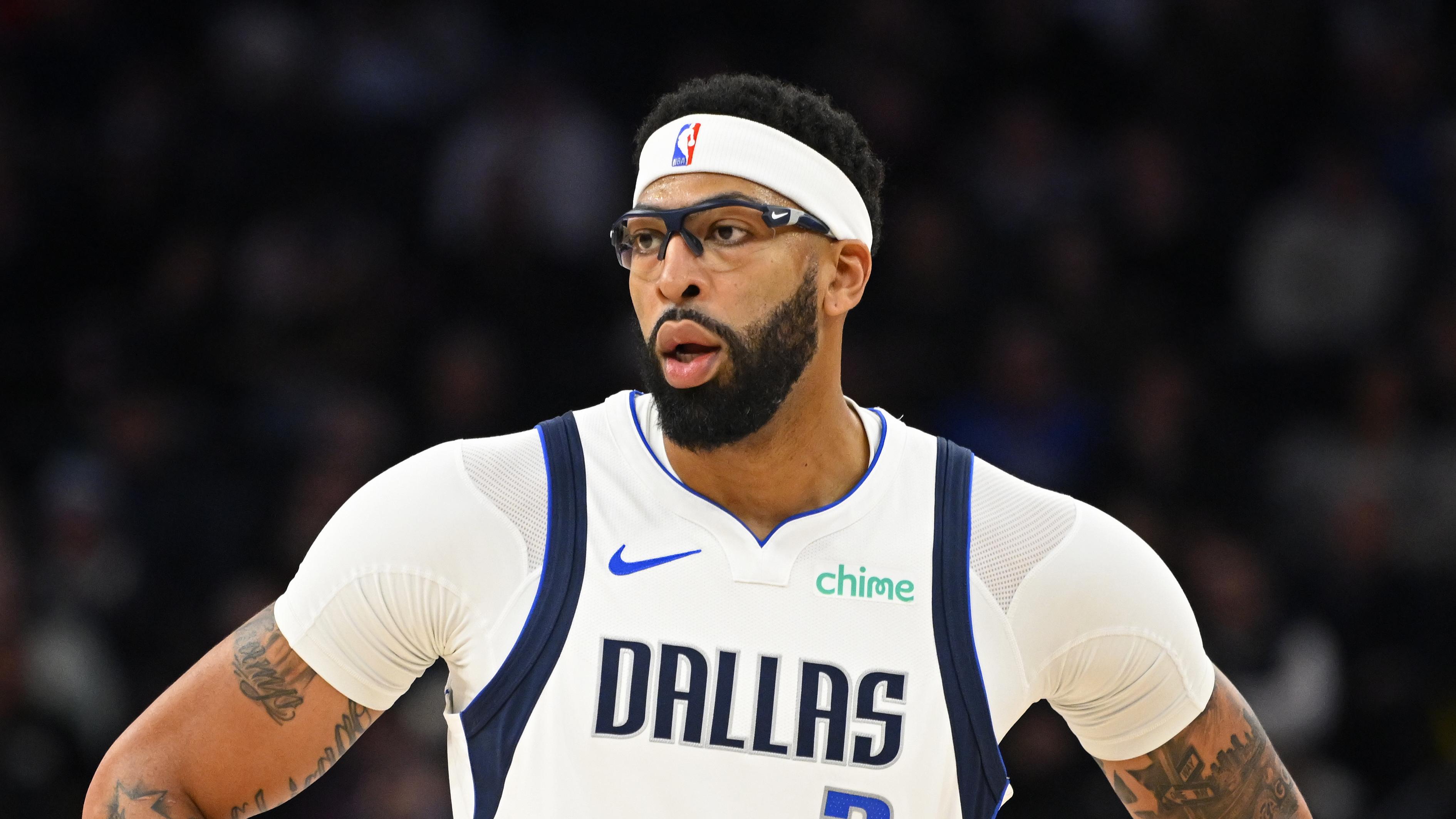 Dallas Mavericks v Utah Jazz