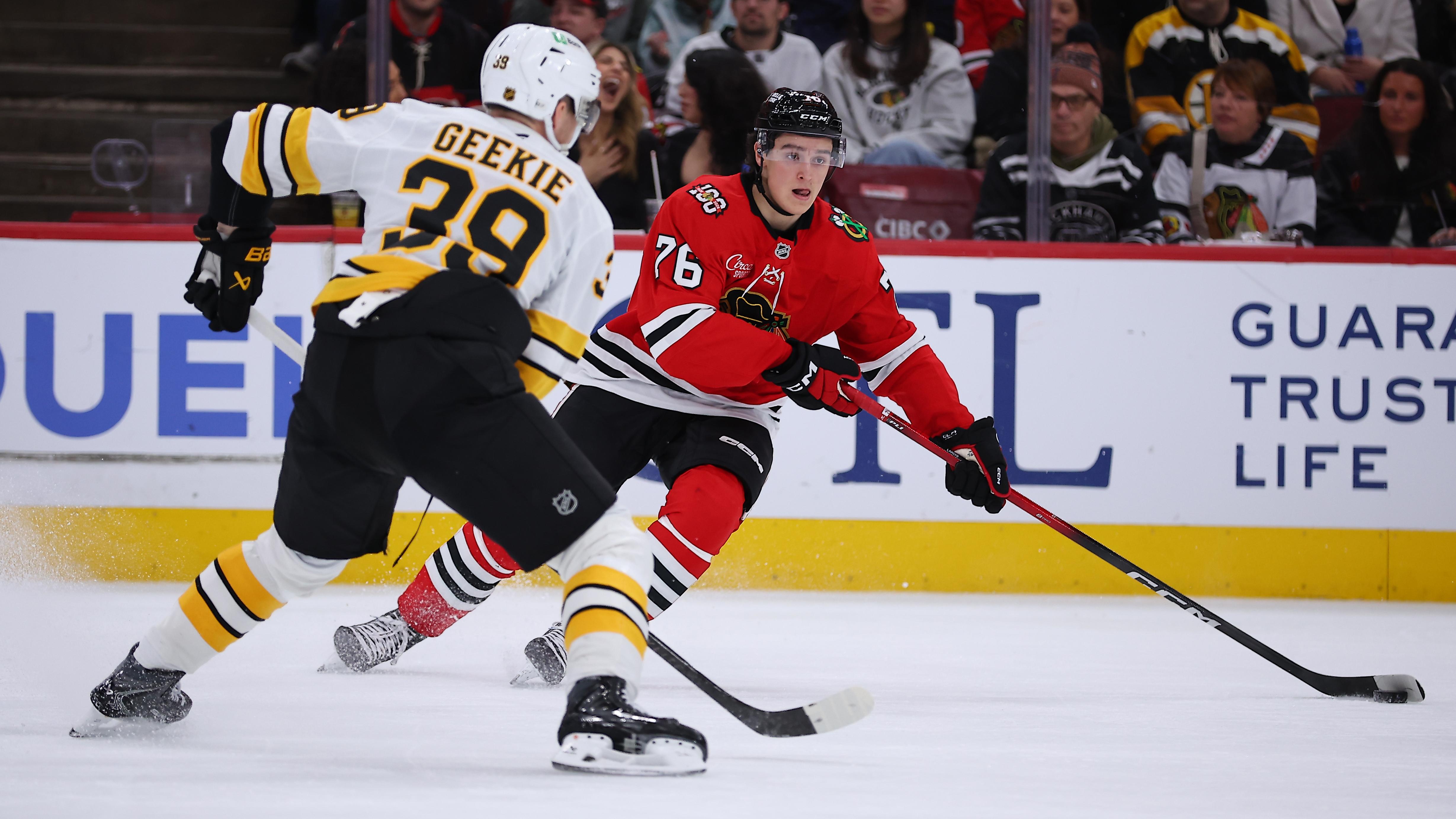 NHL: JAN 17 Bruins at Blackhawks