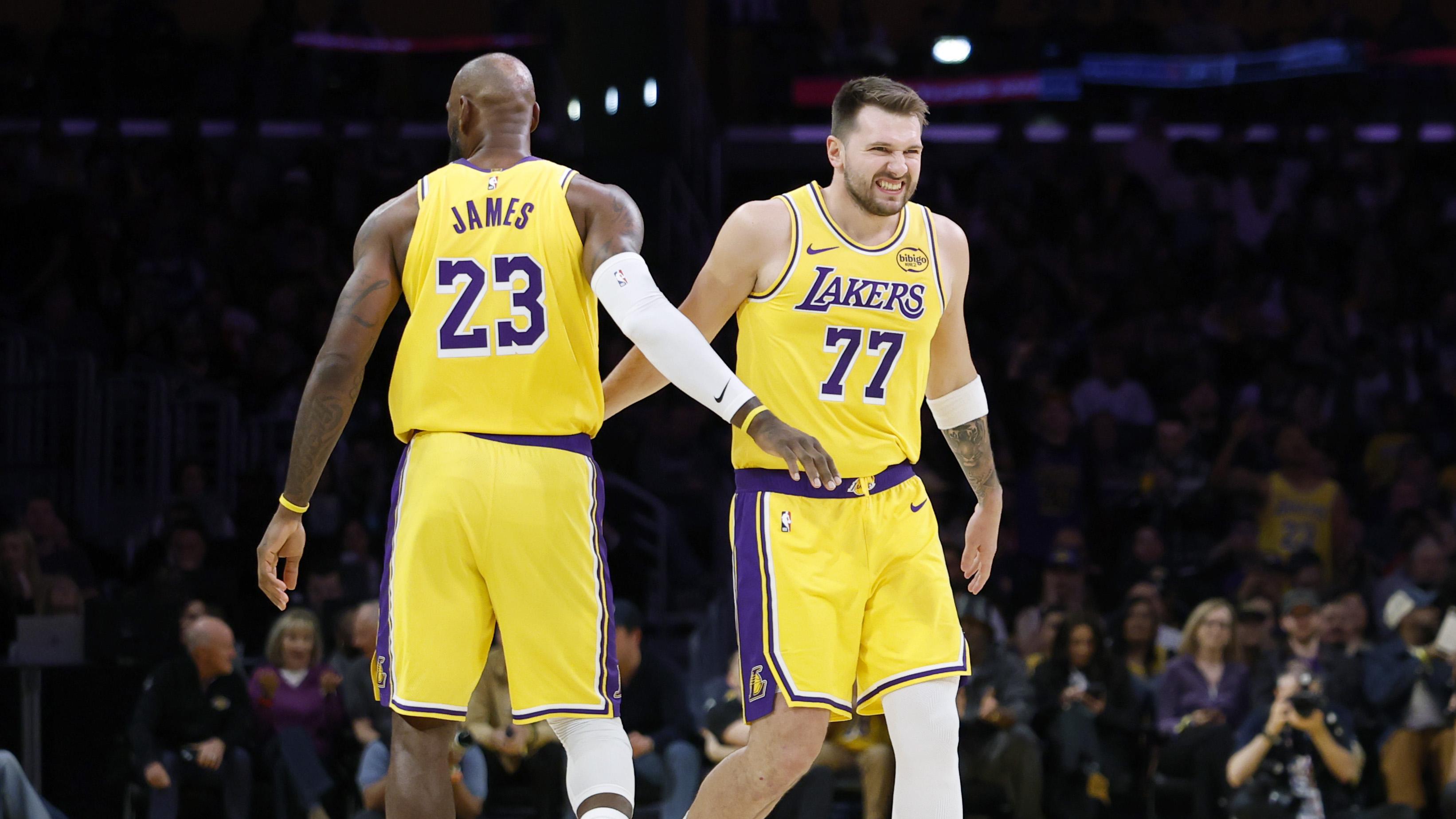 Charlotte Hornets v Los Angeles Lakers