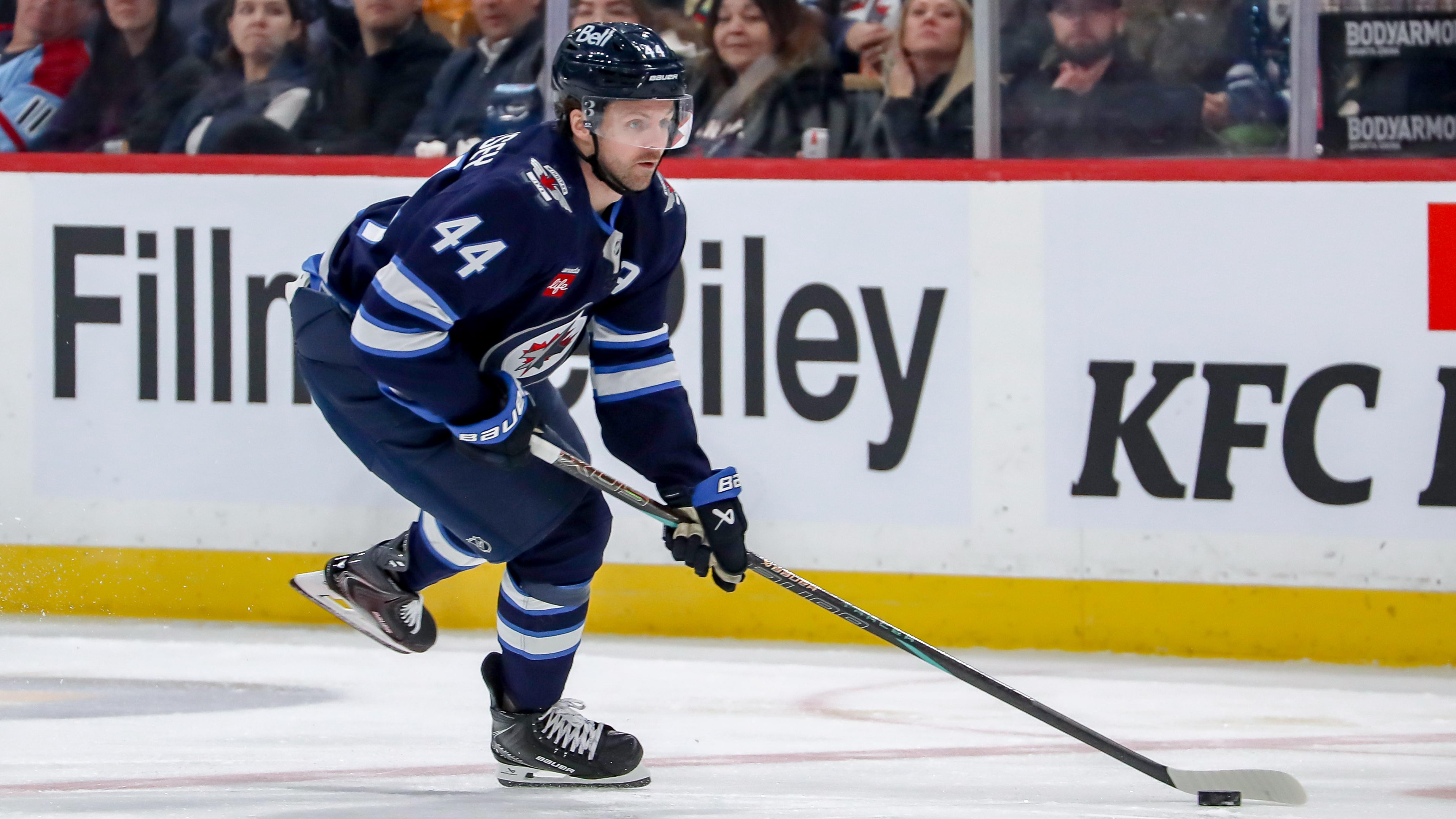 New York Islanders v Winnipeg Jets