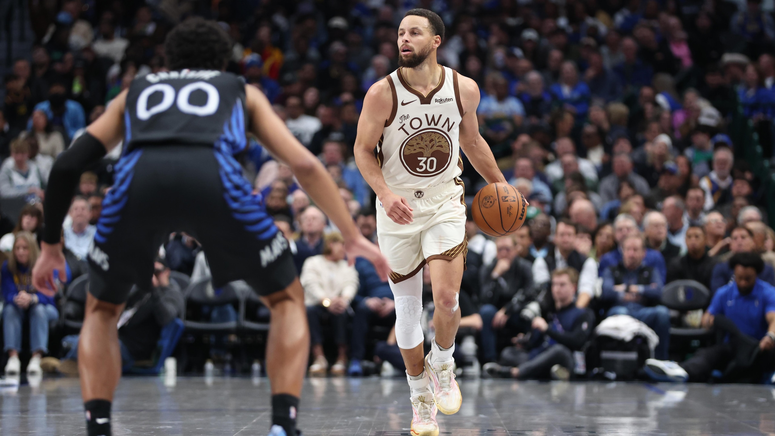 Golden State Warriors v Dallas Mavericks