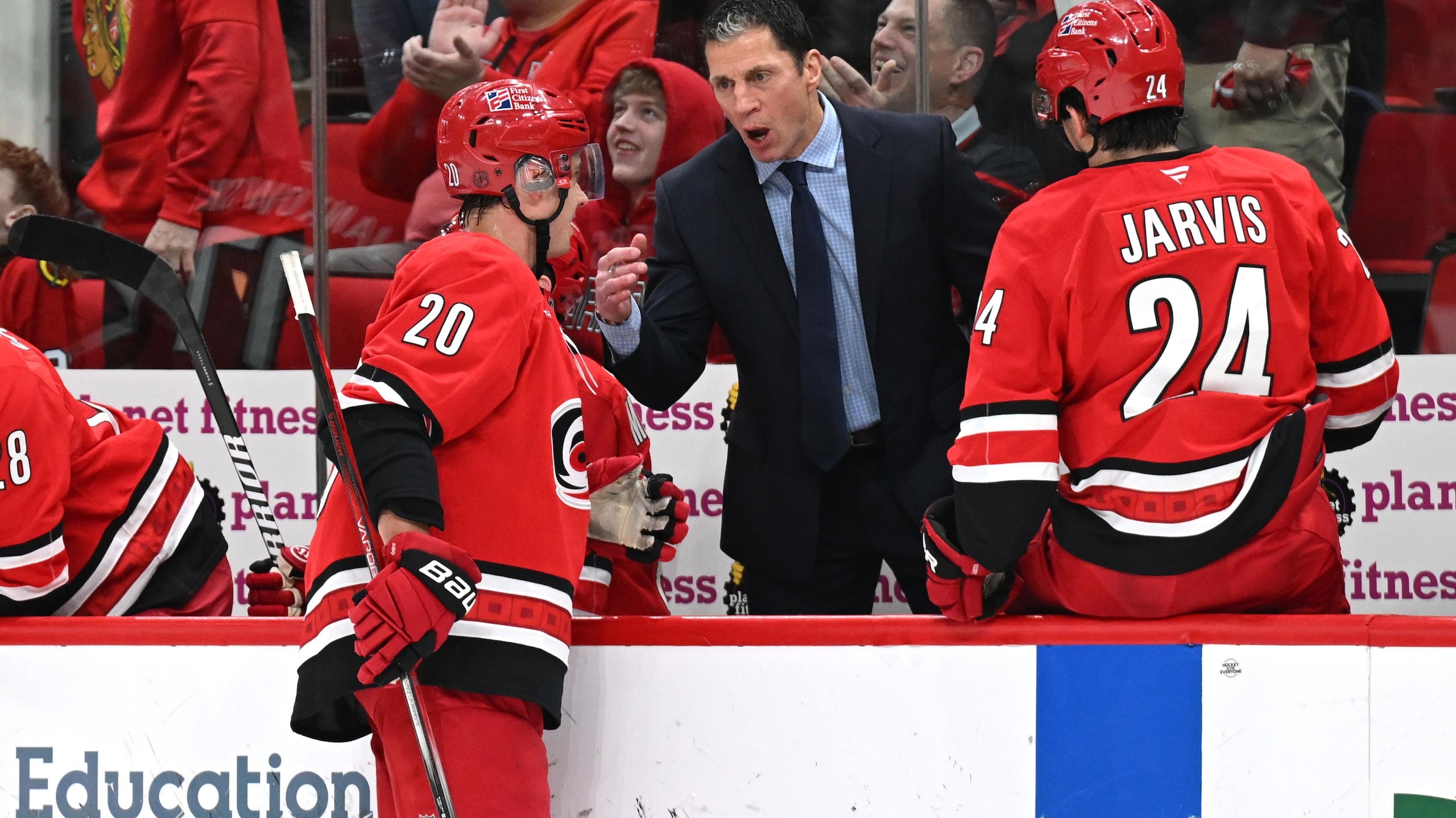 NHL: JAN 22 Blackhawks at Hurricanes