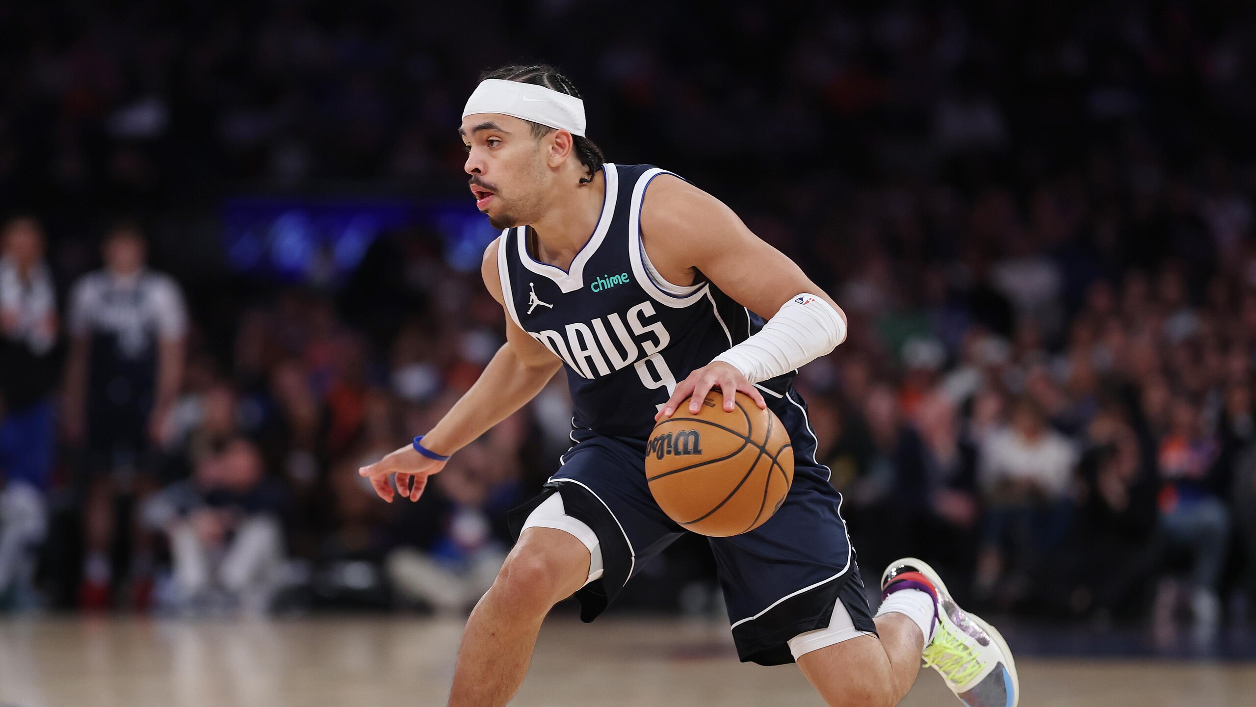 Dallas Mavericks v New York Knicks Dallas Mavericks v New York Knicks