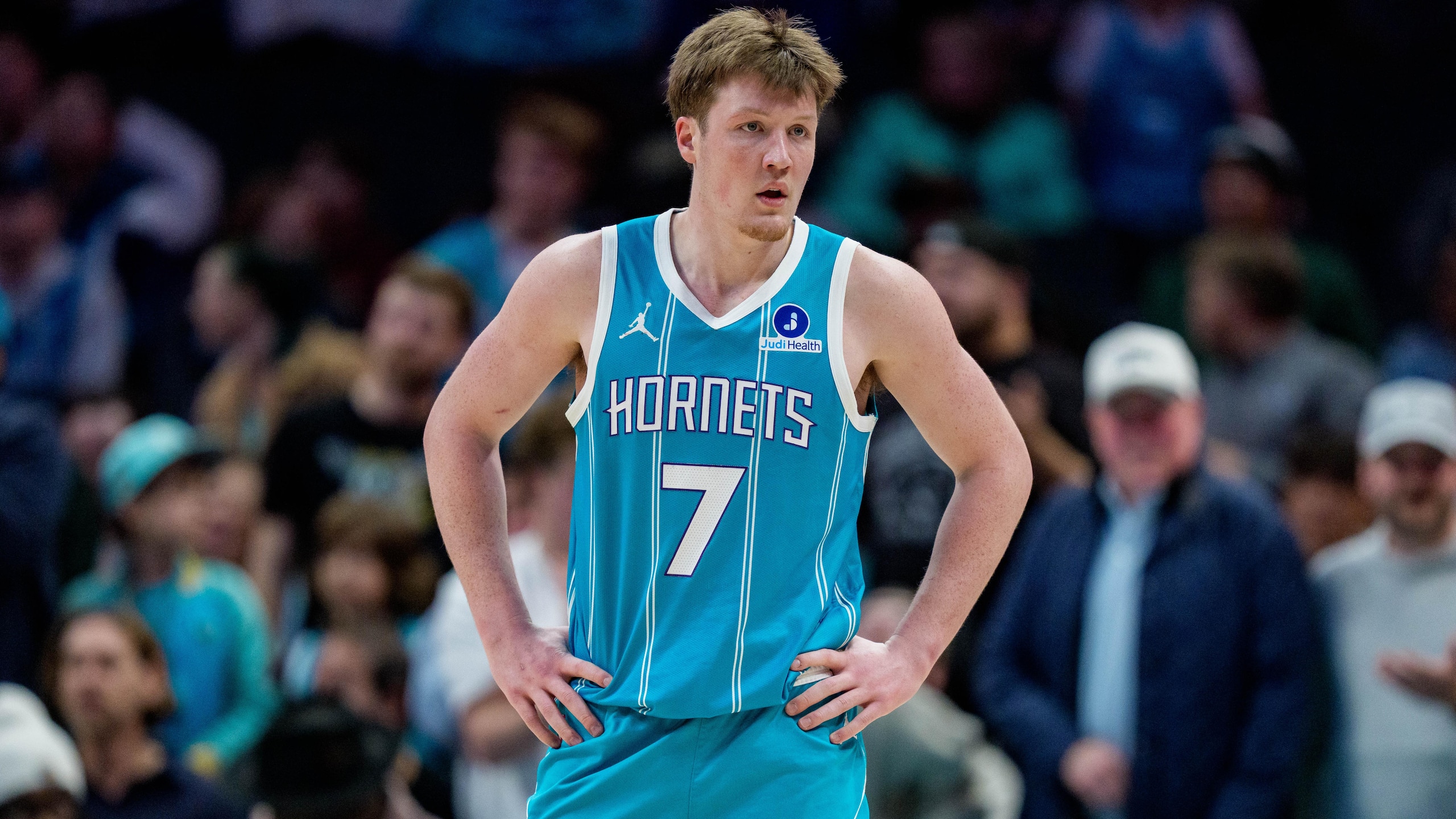 Cleveland Cavaliers v Charlotte Hornets Cleveland Cavaliers v Charlotte Hornets