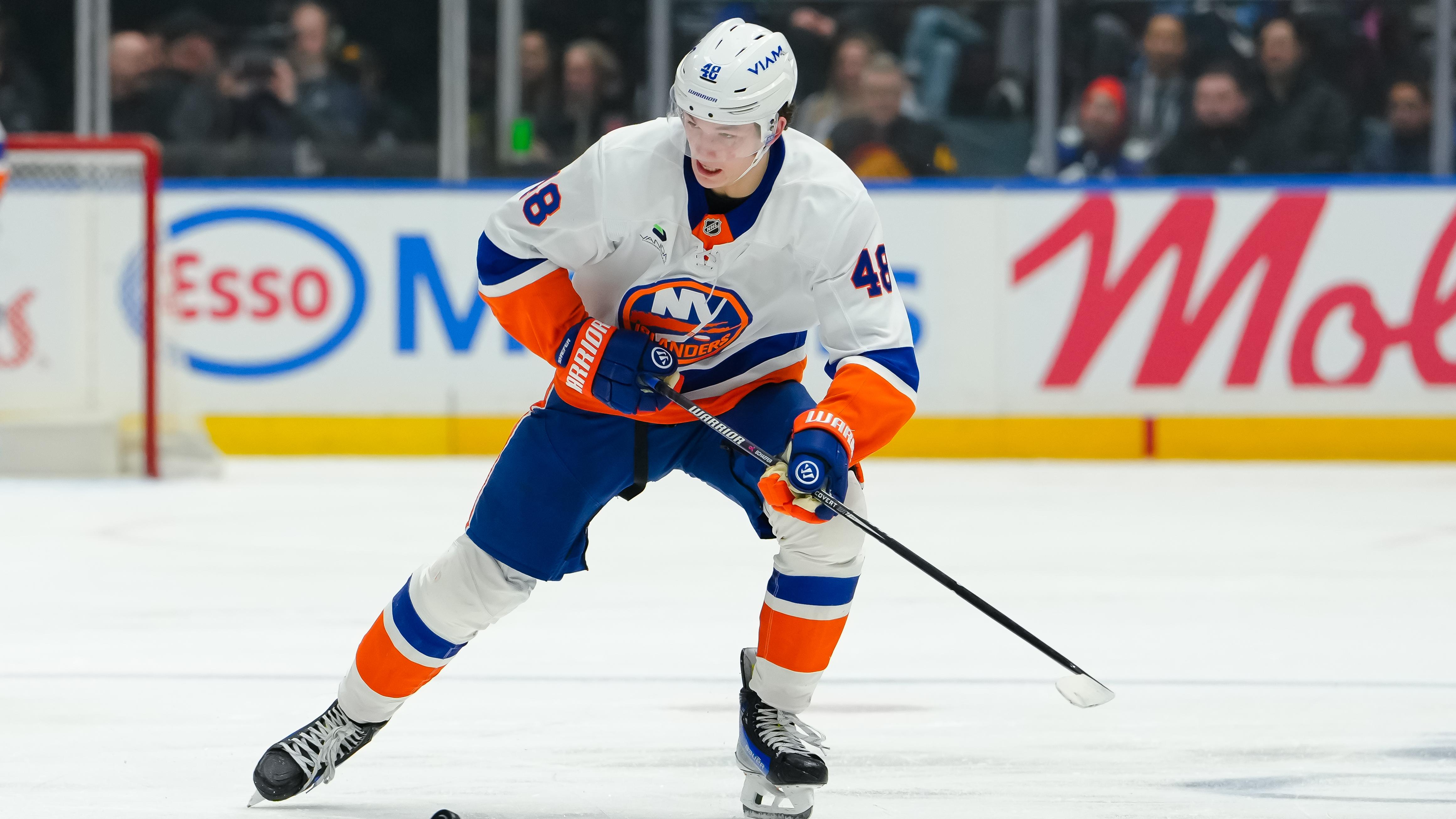 New York Islanders v Vancouver Canucks