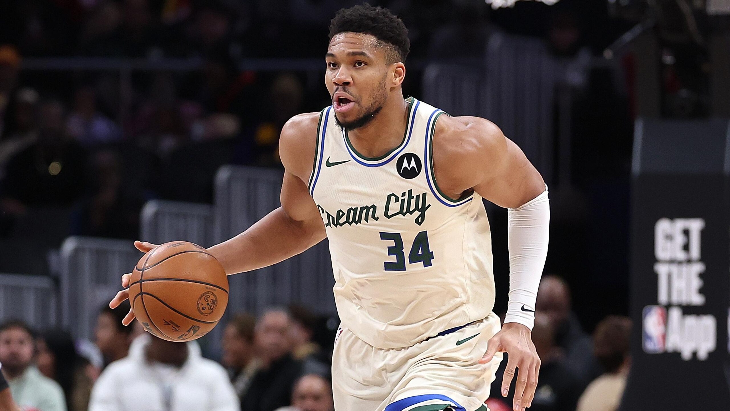 Milwaukee Bucks v Atlanta Hawks