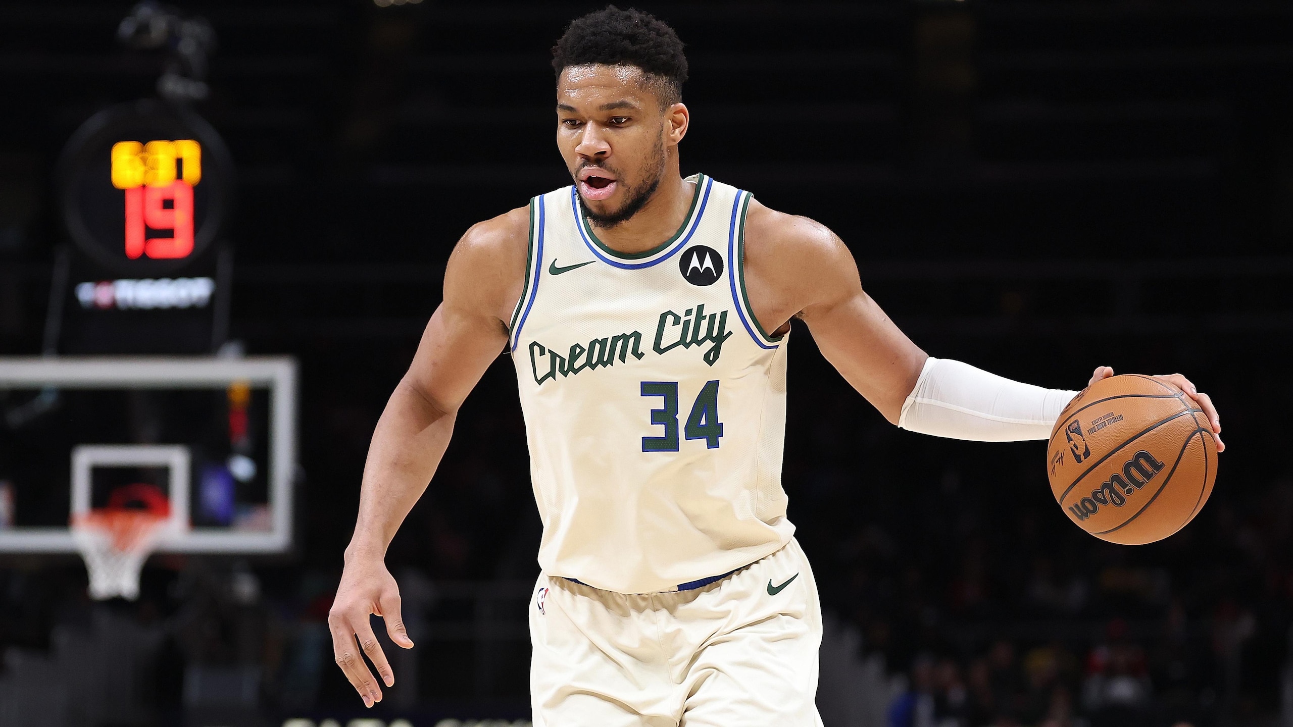 Milwaukee Bucks v Atlanta Hawks