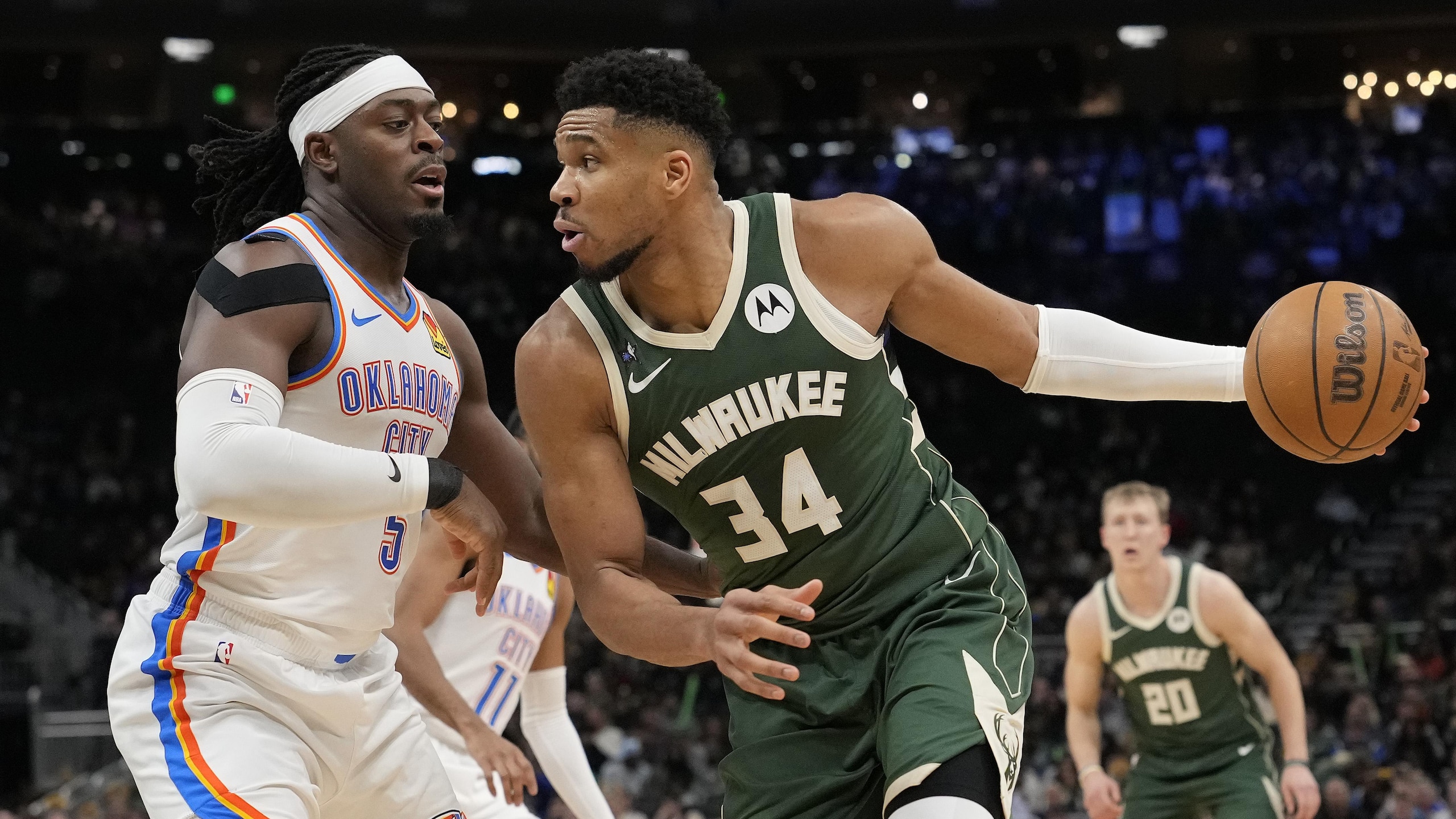 Oklahoma City Thunder v Milwaukee Bucks
