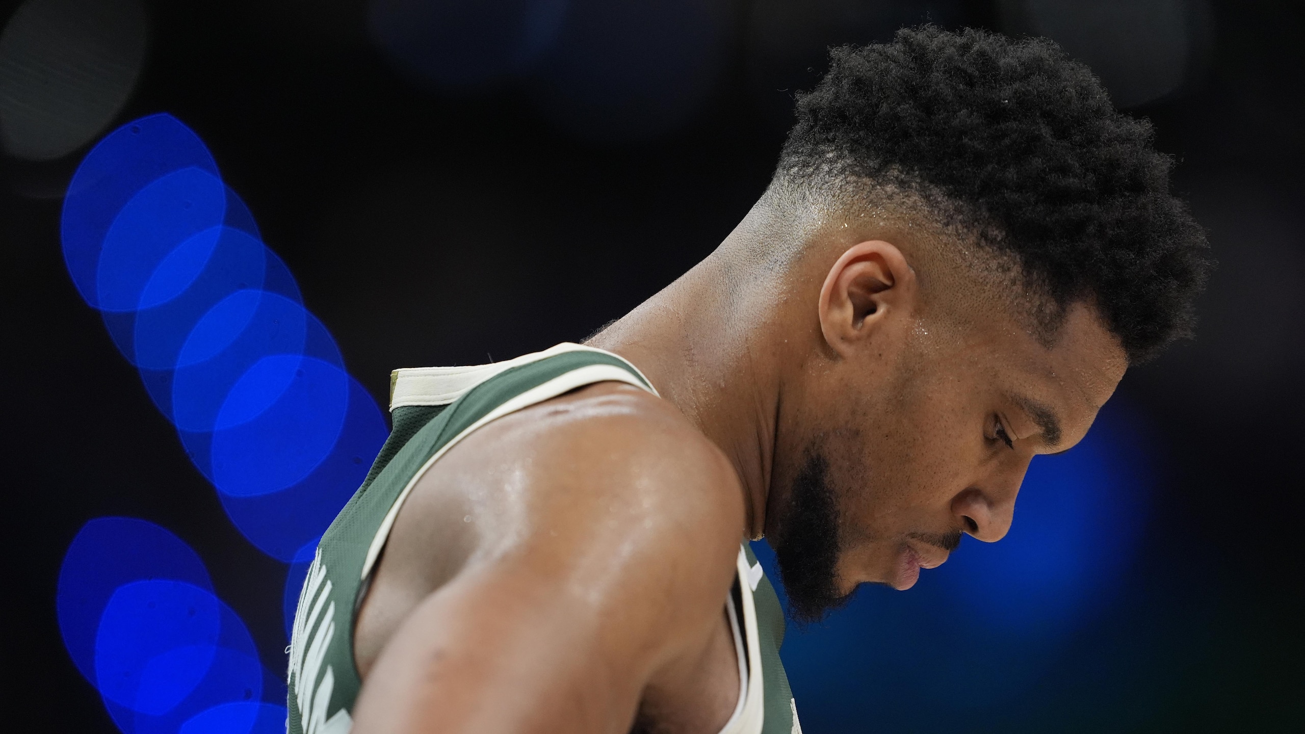 Oklahoma City Thunder v Milwaukee Bucks
