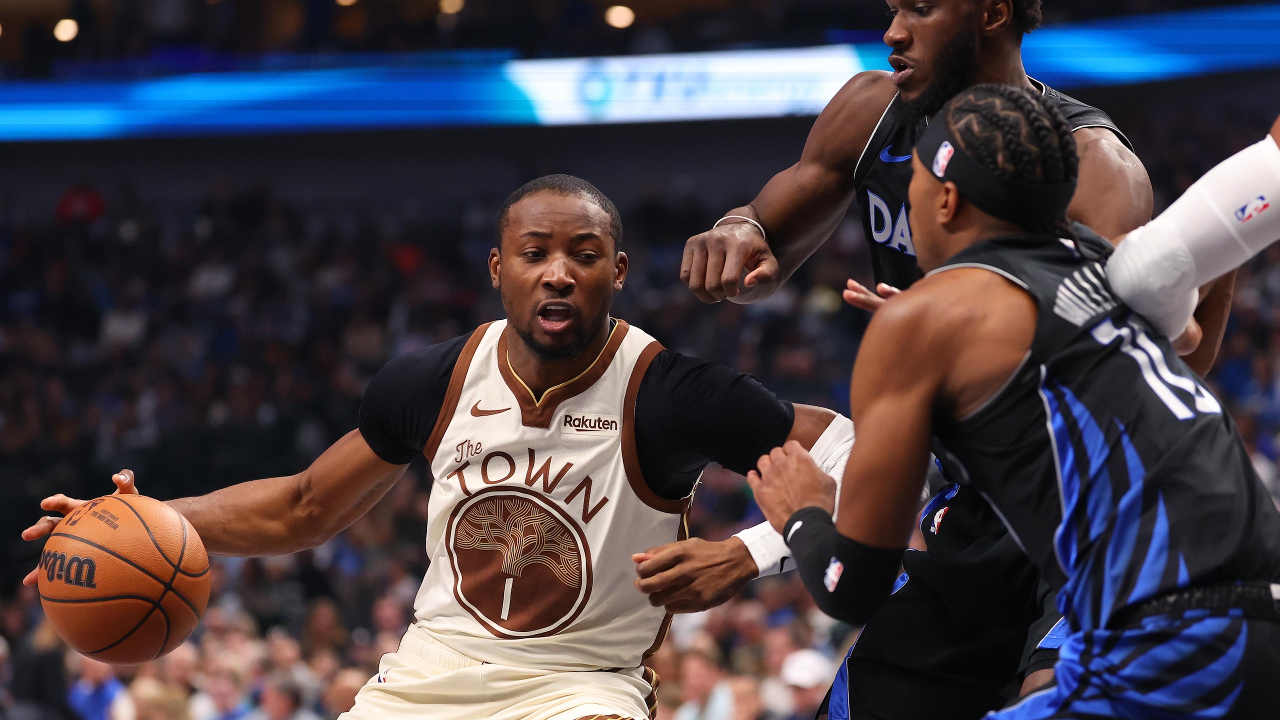 Golden State Warriors v Dallas Mavericks Golden State Warriors v Dallas Mavericks
