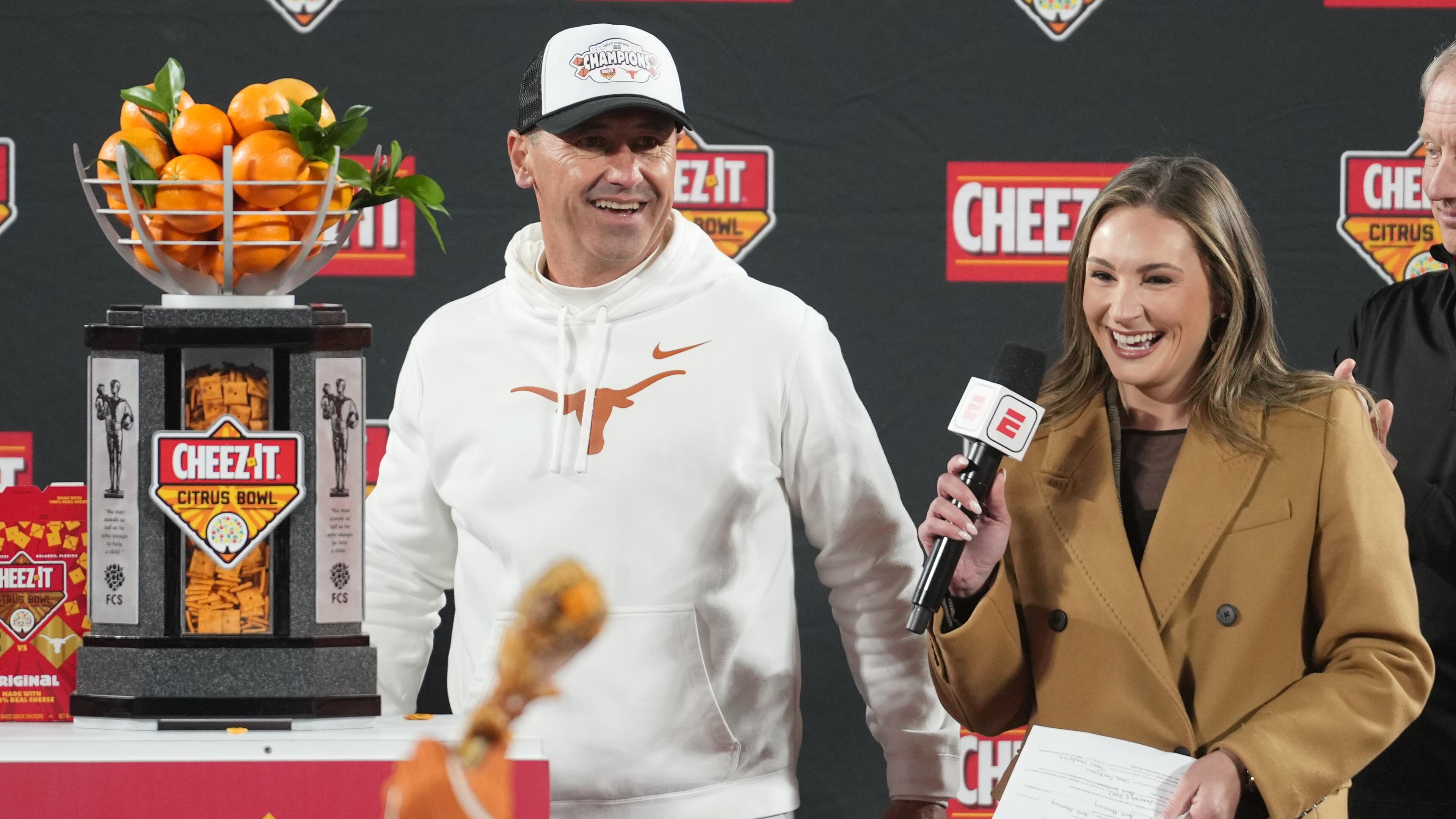 COLLEGE FOOTBALL: DEC 31 Cheez-It Citrus Bowl Michigan vs Texas COLLEGE FOOTBALL: DEC 31 Cheez-It Citrus Bowl Michigan vs Texas