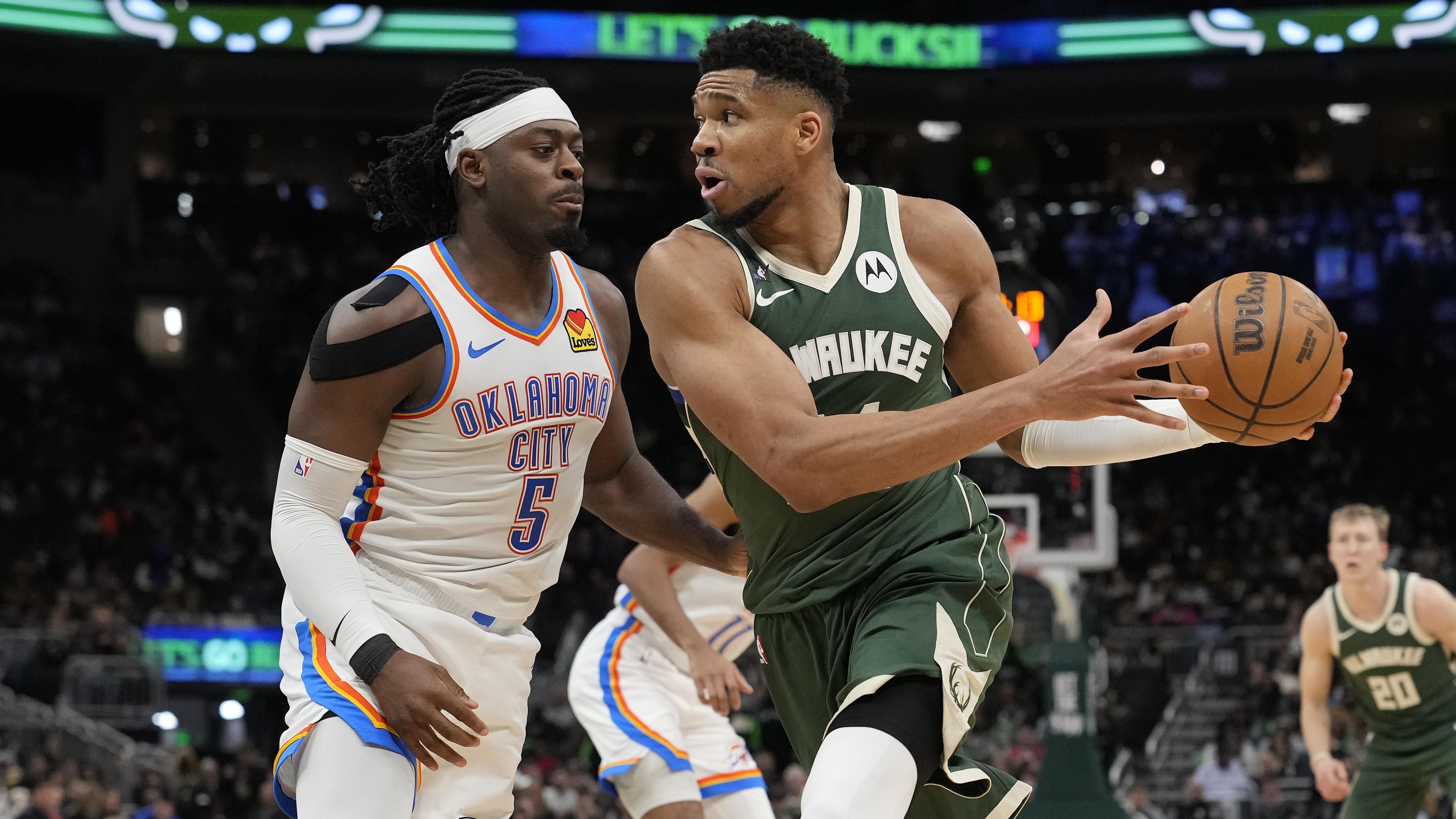 Oklahoma City Thunder v Milwaukee Bucks
