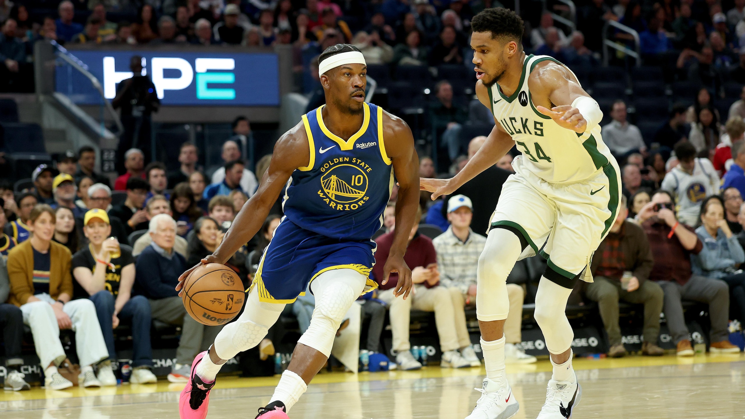 Milwaukee Bucks v Golden State Warriors