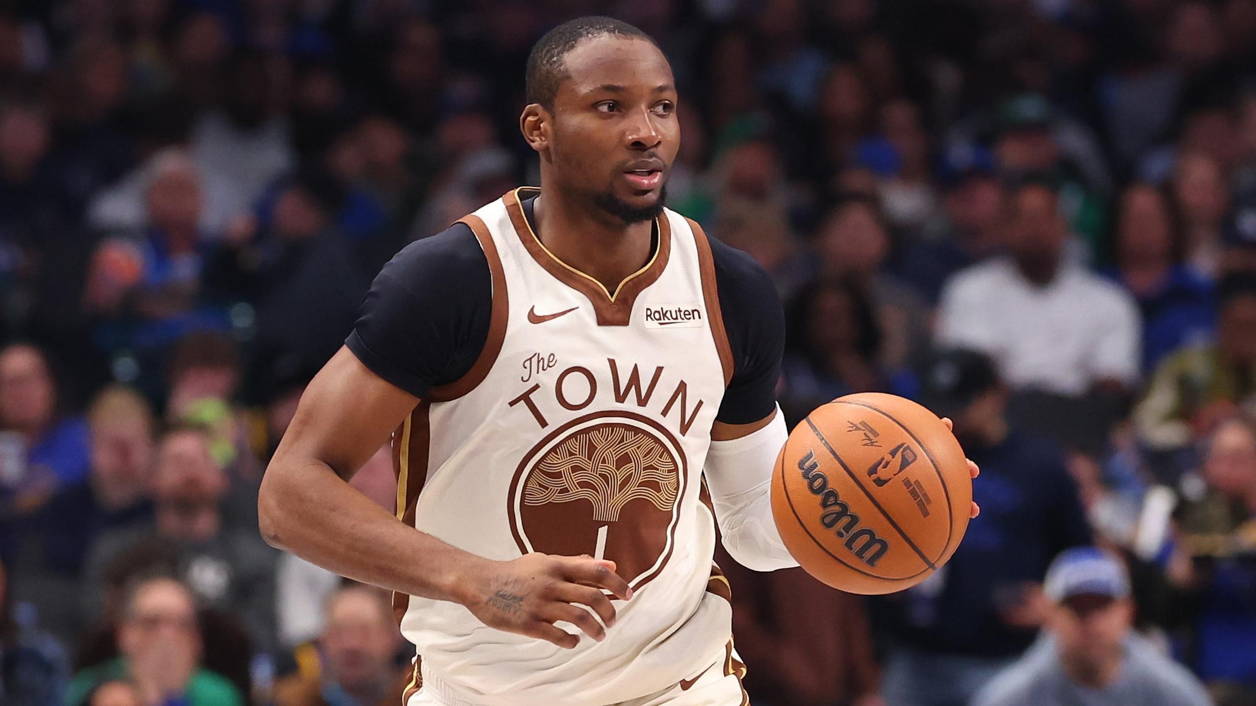 Golden State Warriors v Dallas Mavericks