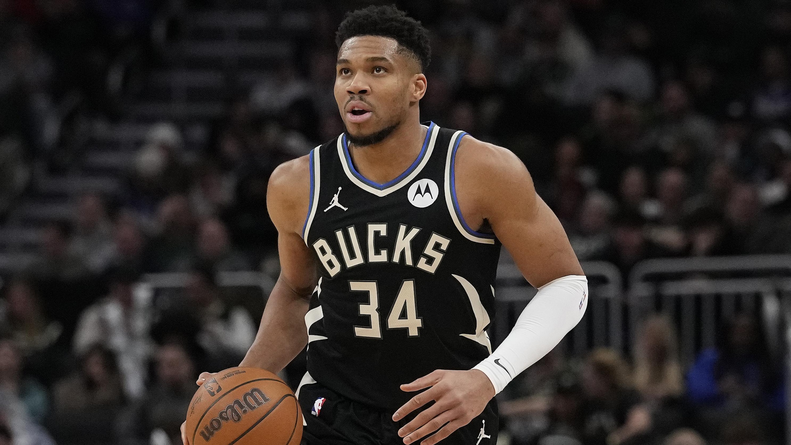 Denver Nuggets v Milwaukee Bucks