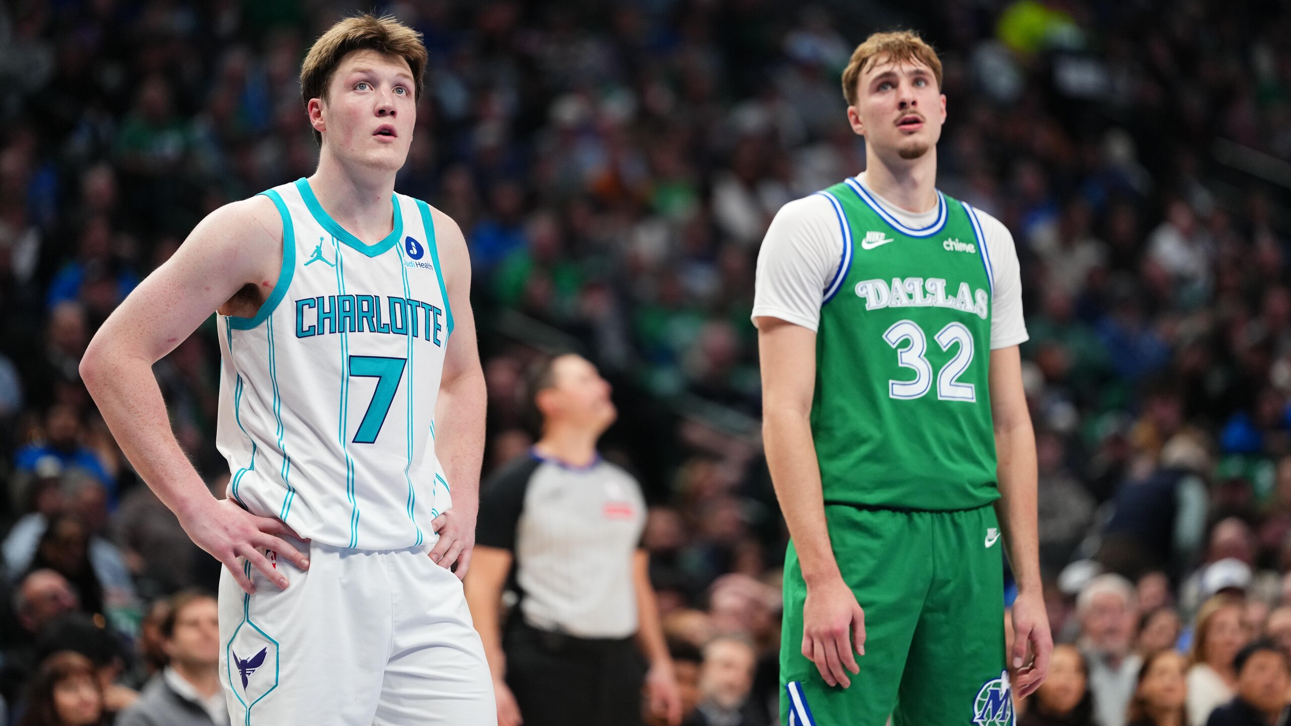 Charlotte Hornets v Dallas Mavericks Charlotte Hornets v Dallas Mavericks