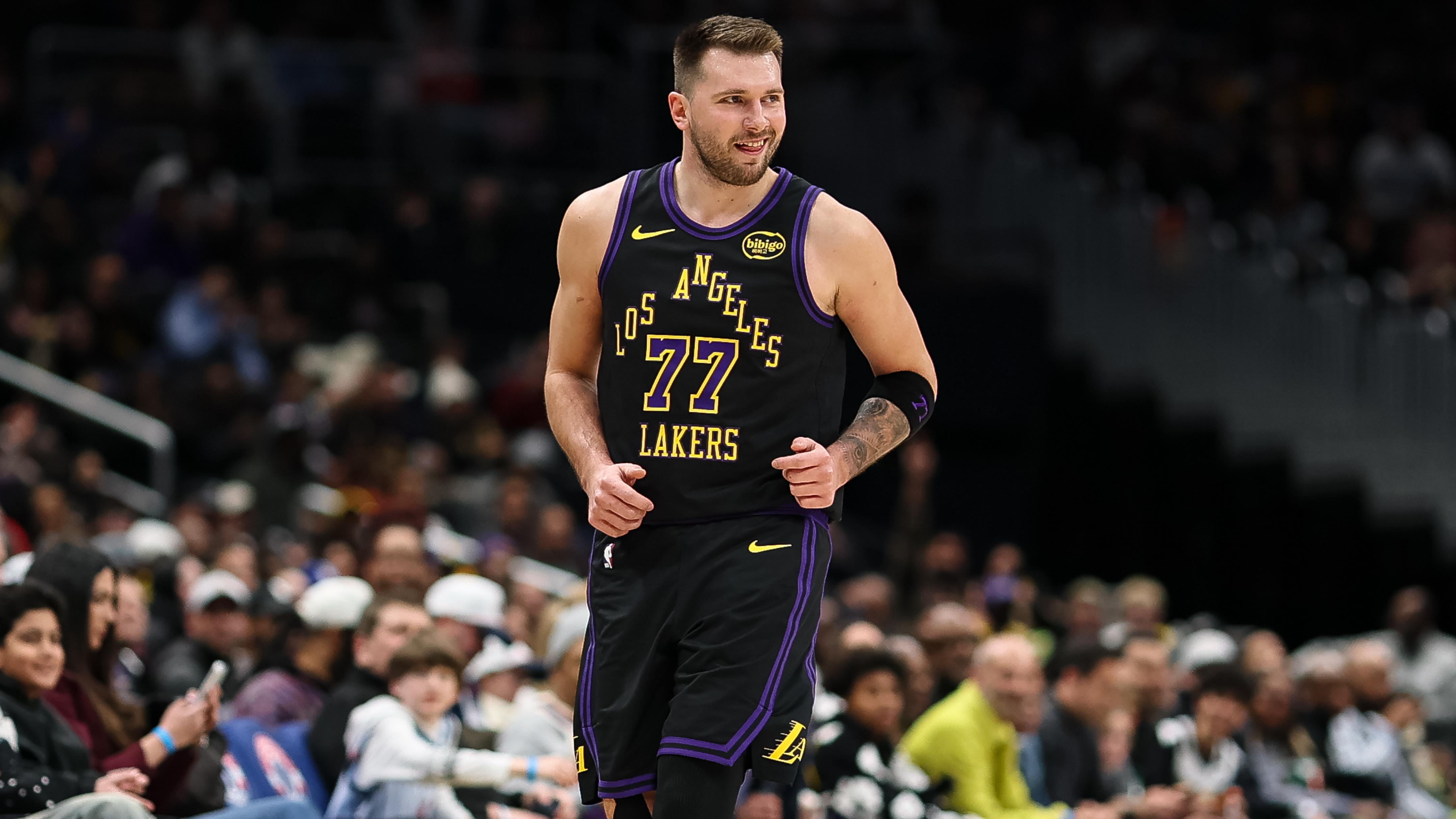 Los Angeles Lakers v Washington Wizards