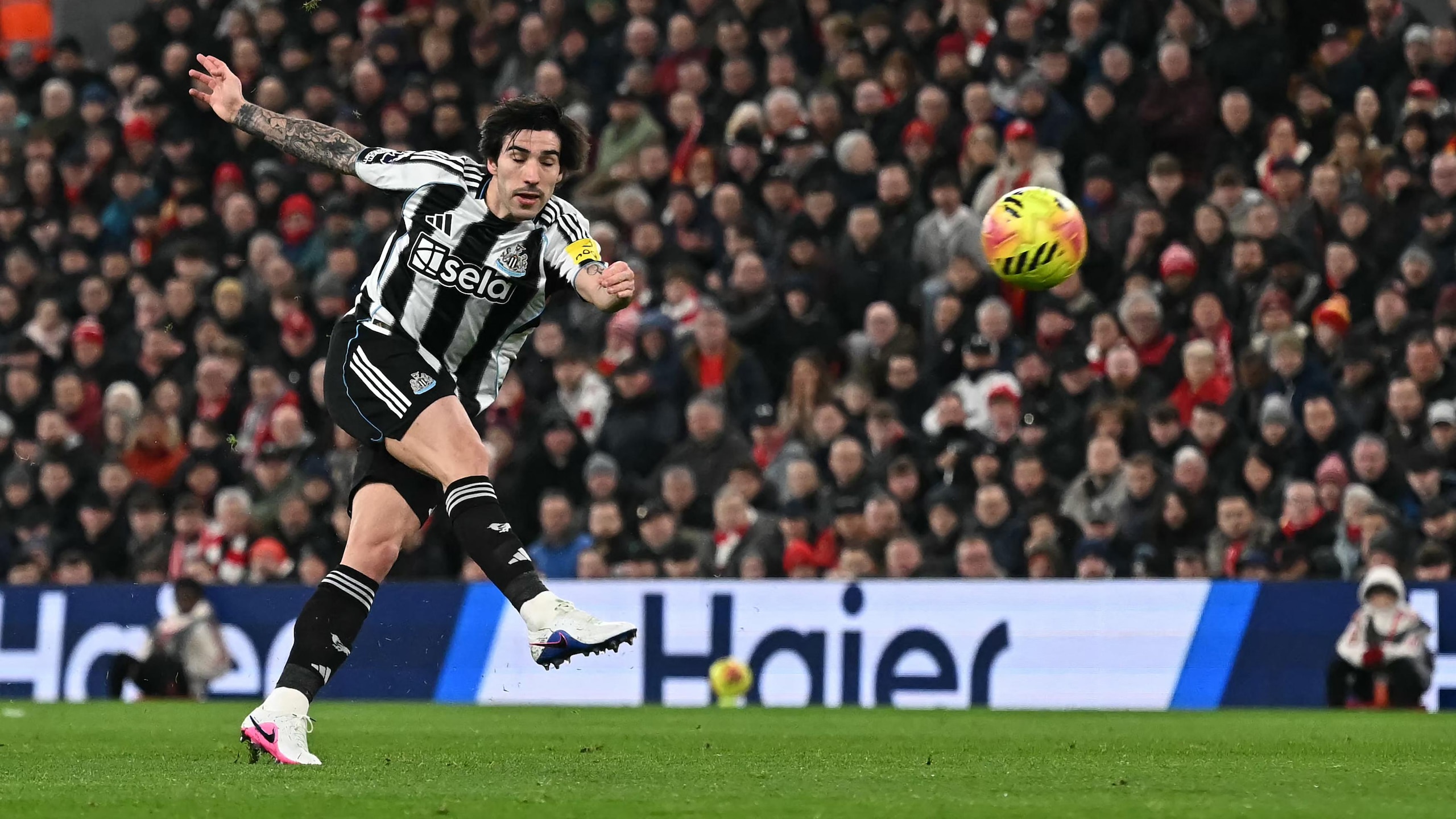 FBL-ENG-PR-LIVERPOOL-NEWCASTLE FBL-ENG-PR-LIVERPOOL-NEWCASTLE