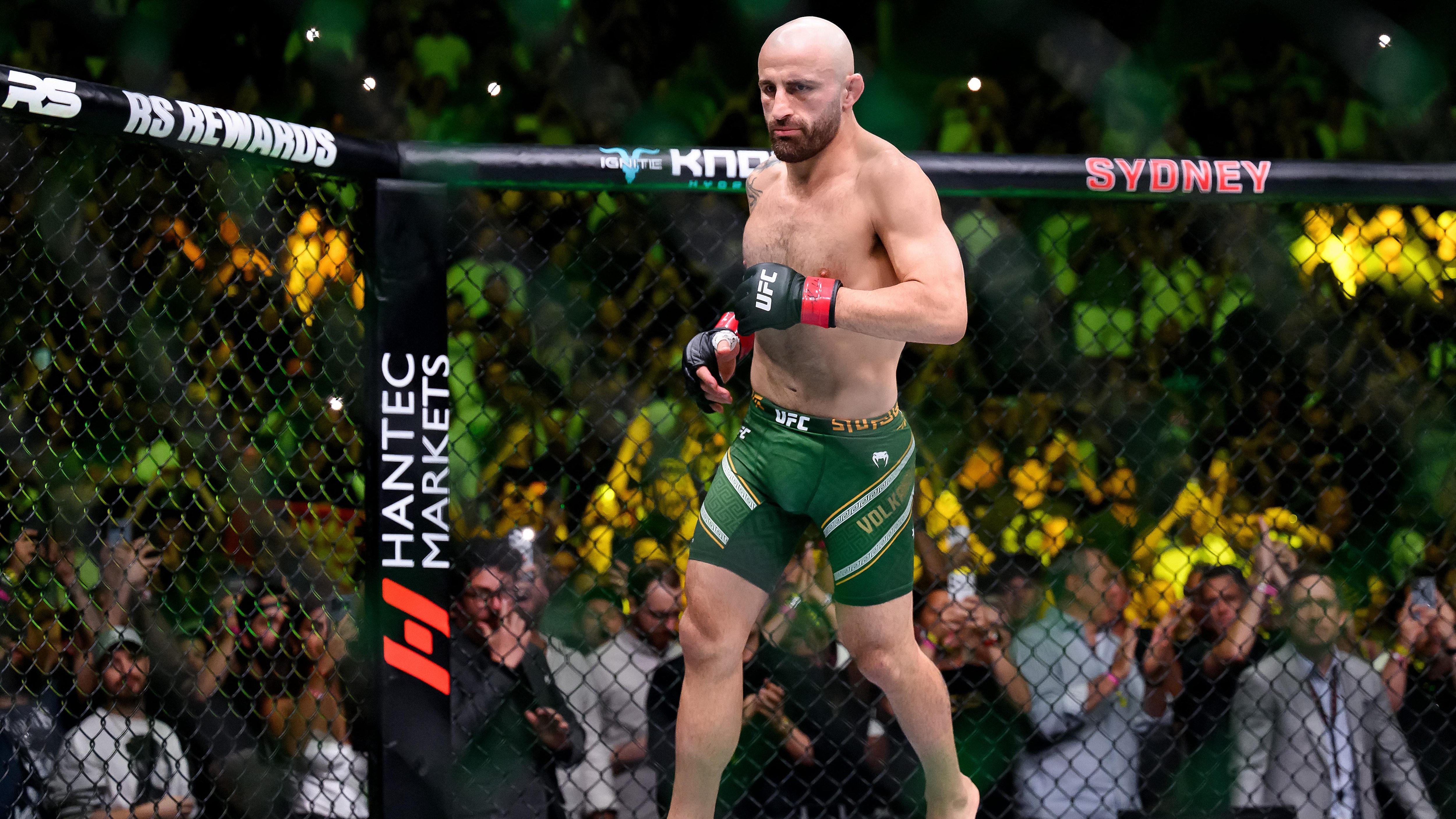 MMA-UFC-AUS-LOPES-VOLKANOVSKI