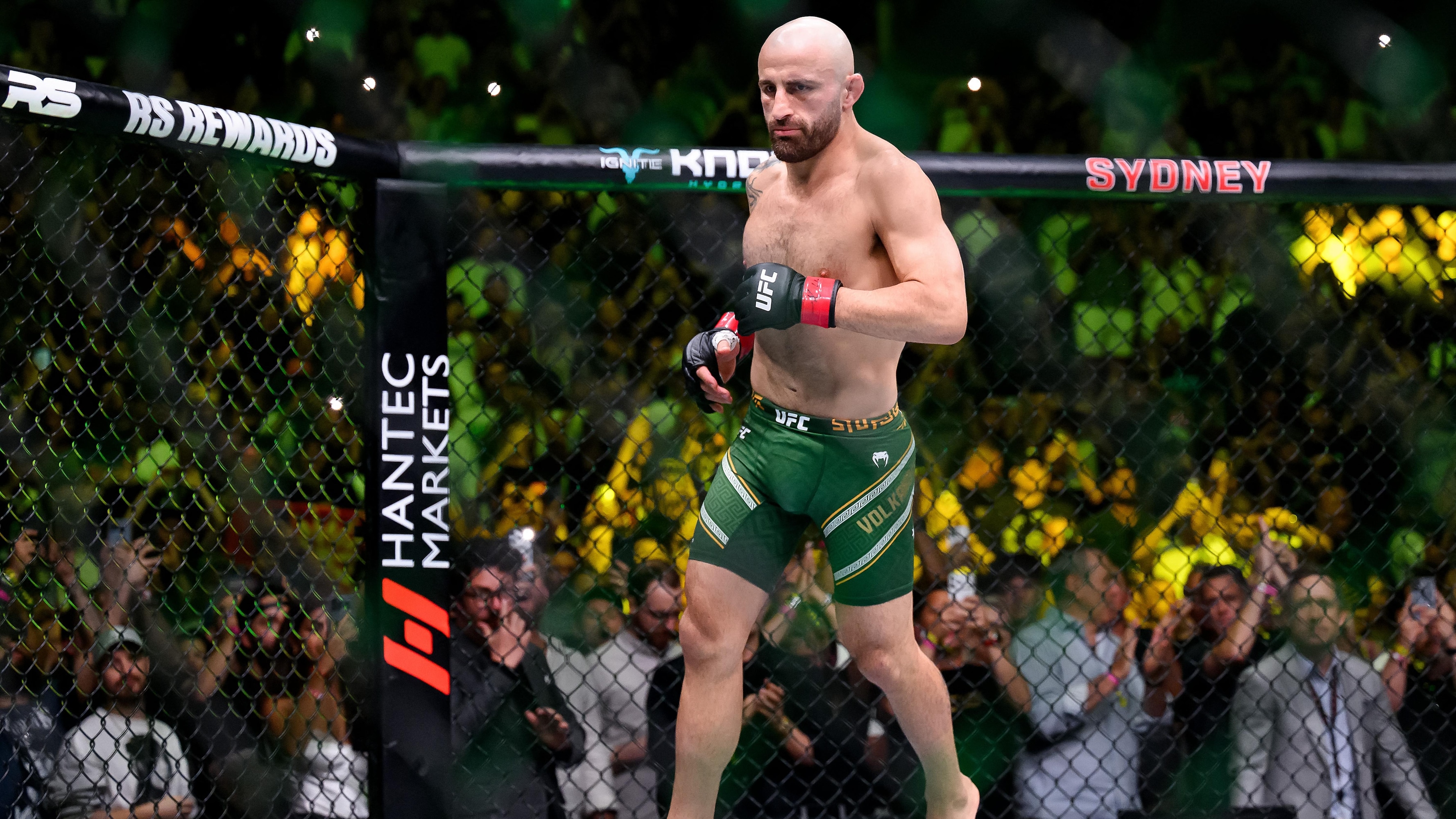 Ranking the 4 Best Opponents for Alexander Volkanovski After UFC 325 Win