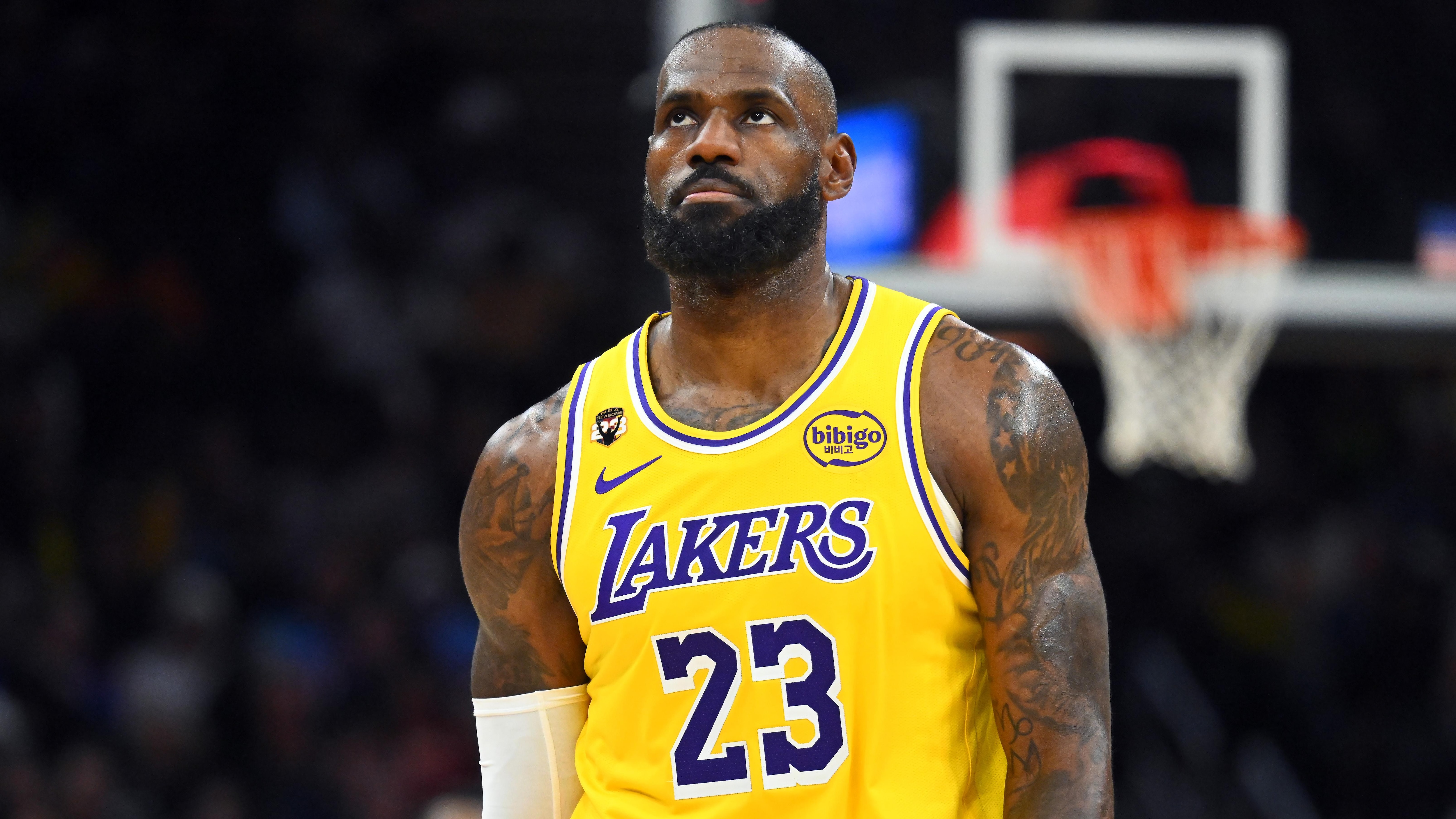 Los Angeles Lakers v Cleveland Cavaliers