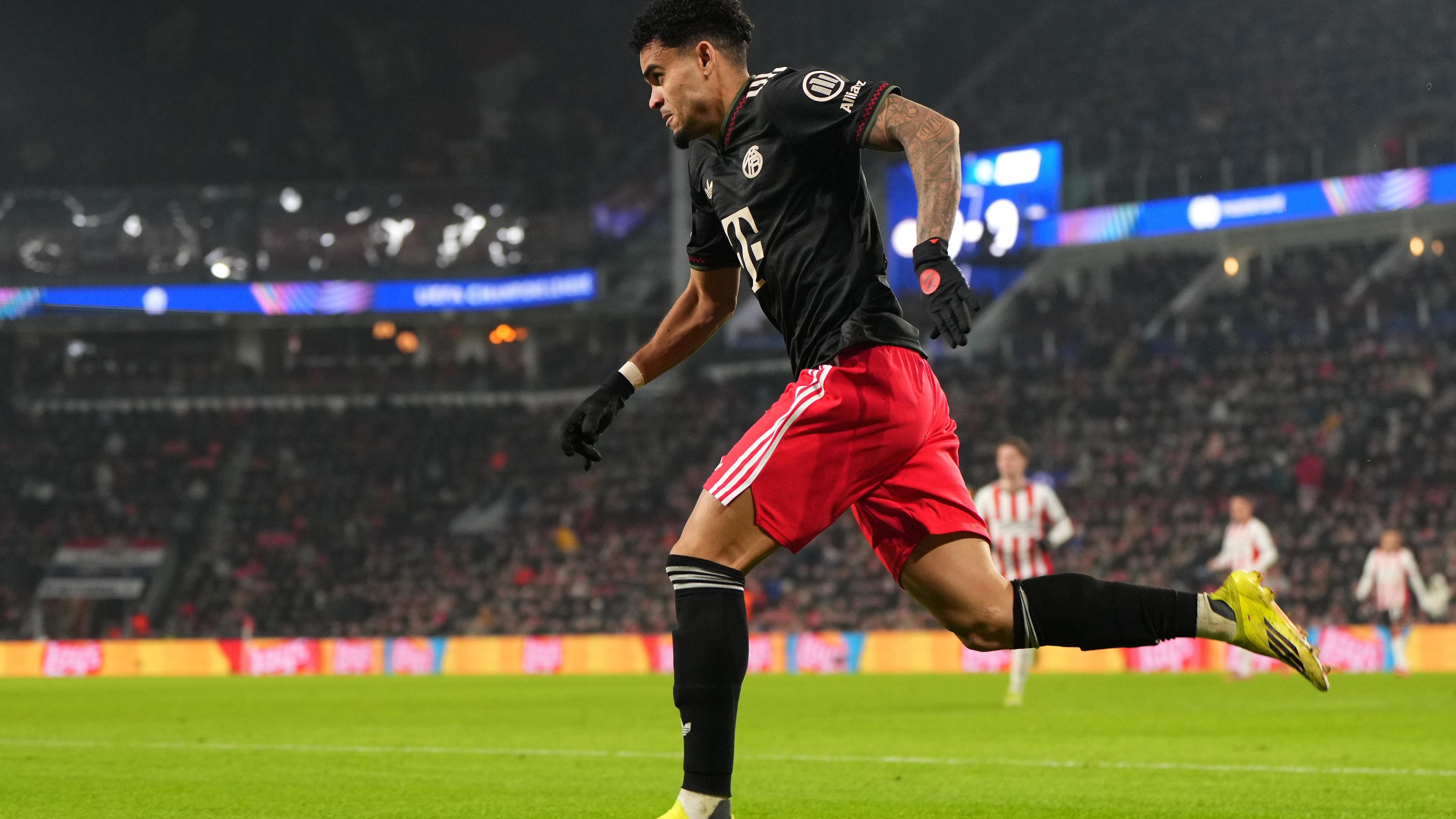 PSV Eindhoven v FC Bayern München - UEFA Champions League 2025/26 League Phase MD8