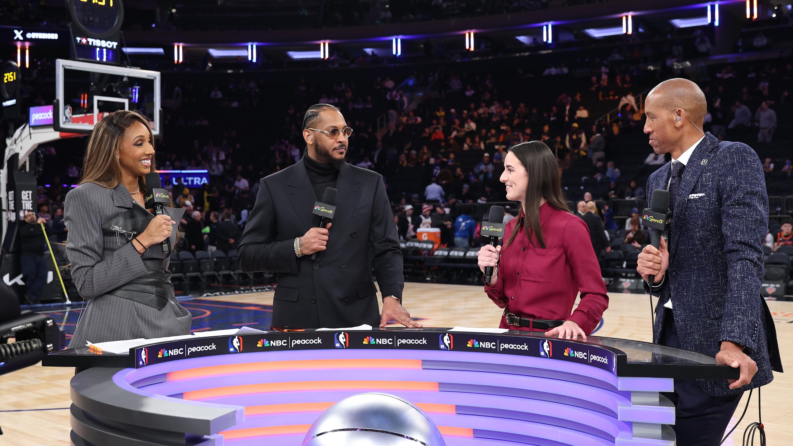 Los Angeles Lakers v New York Knicks