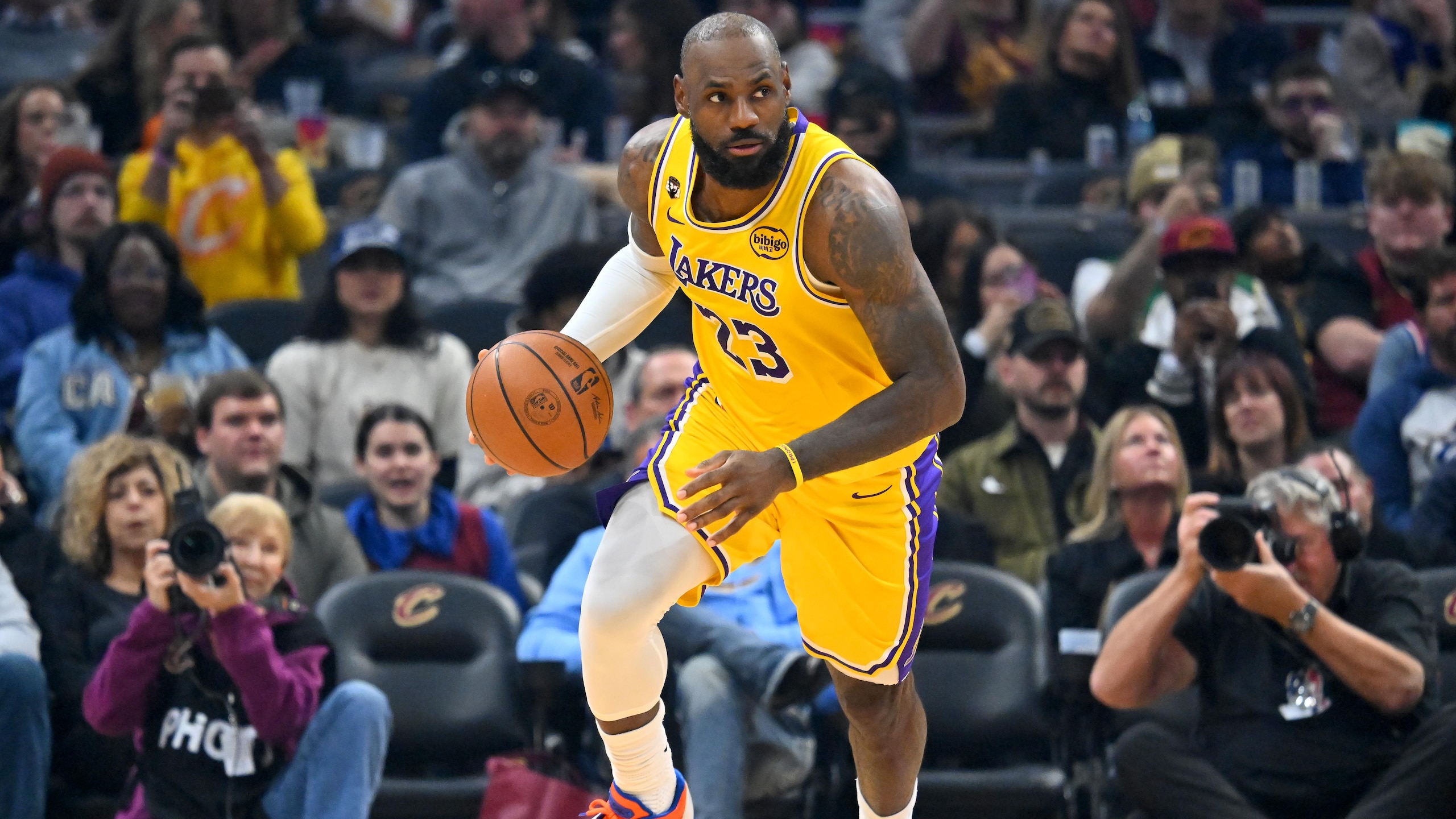 Los Angeles Lakers v Cleveland Cavaliers