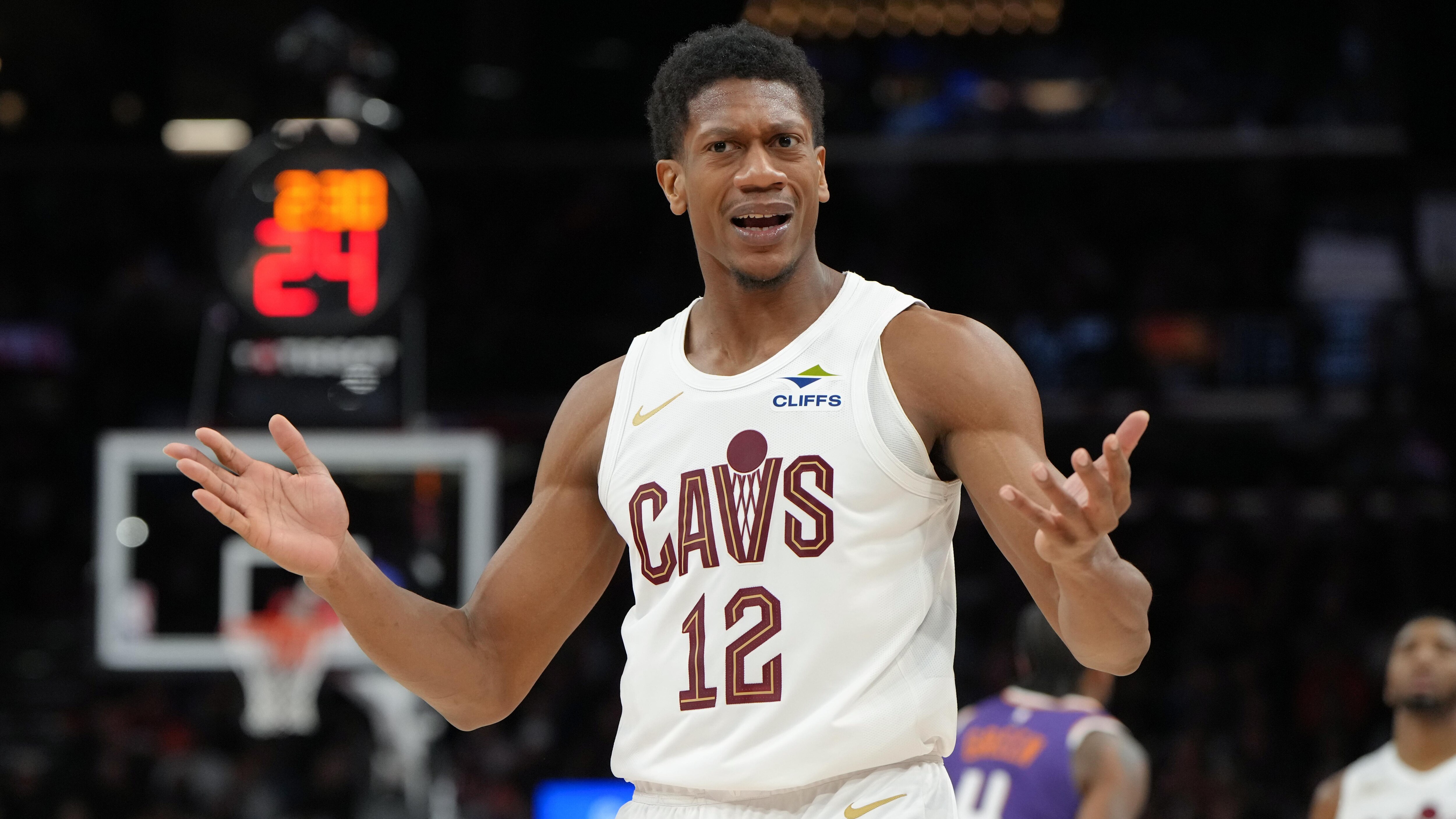 Cleveland Cavaliers v Phoenix Suns