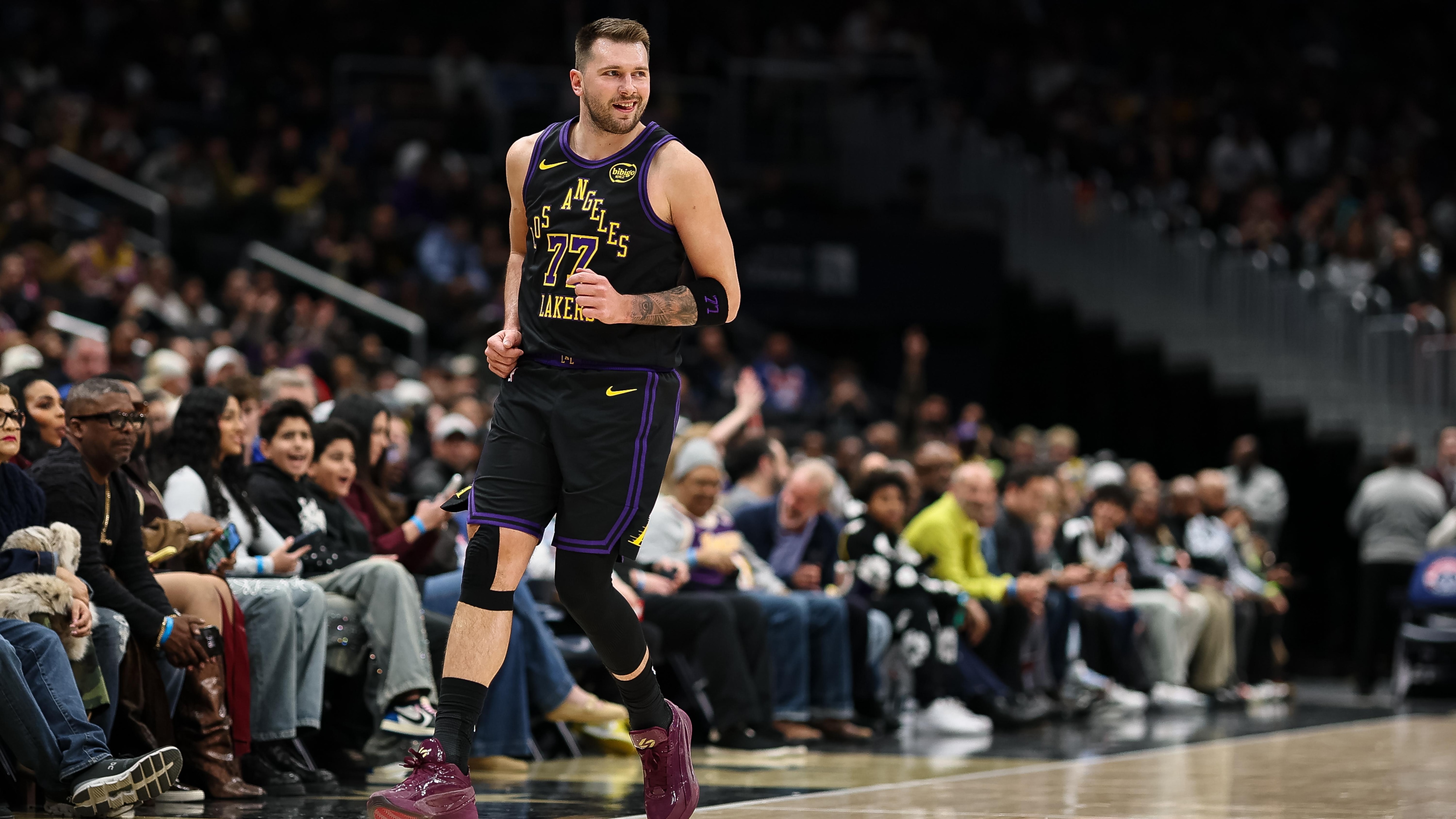 Los Angeles Lakers v Washington Wizards