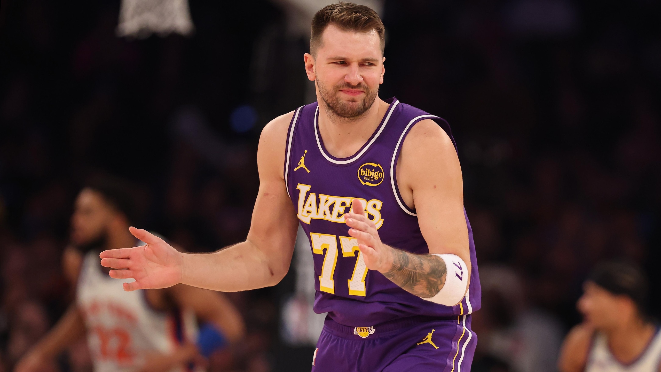 Los Angeles Lakers v New York Knicks