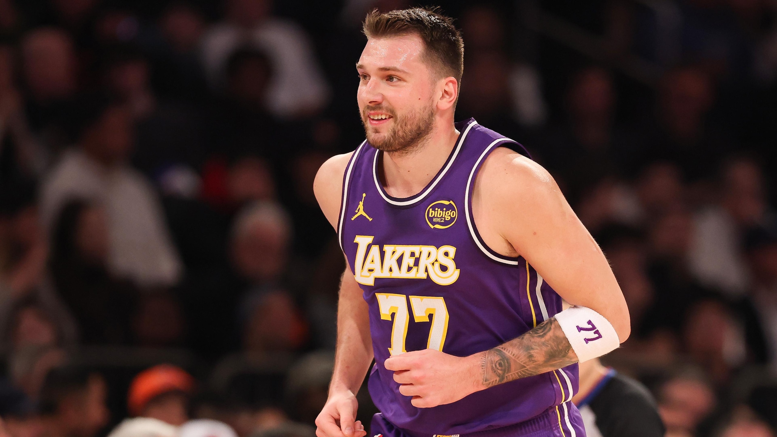 Los Angeles Lakers v New York Knicks