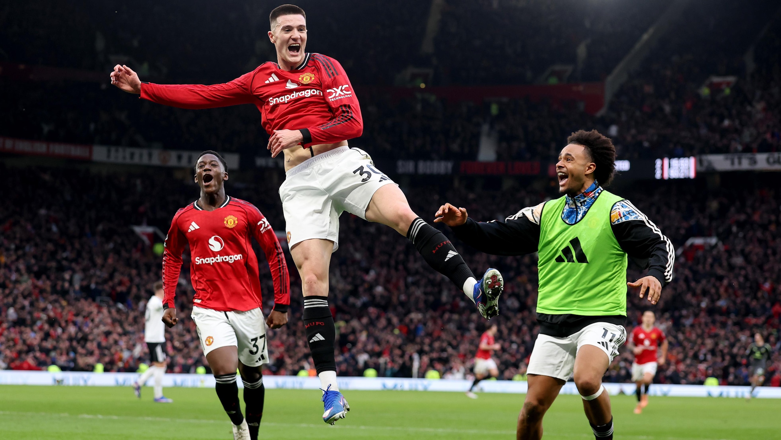 Manchester United v Fulham - Premier League Manchester United v Fulham - Premier League