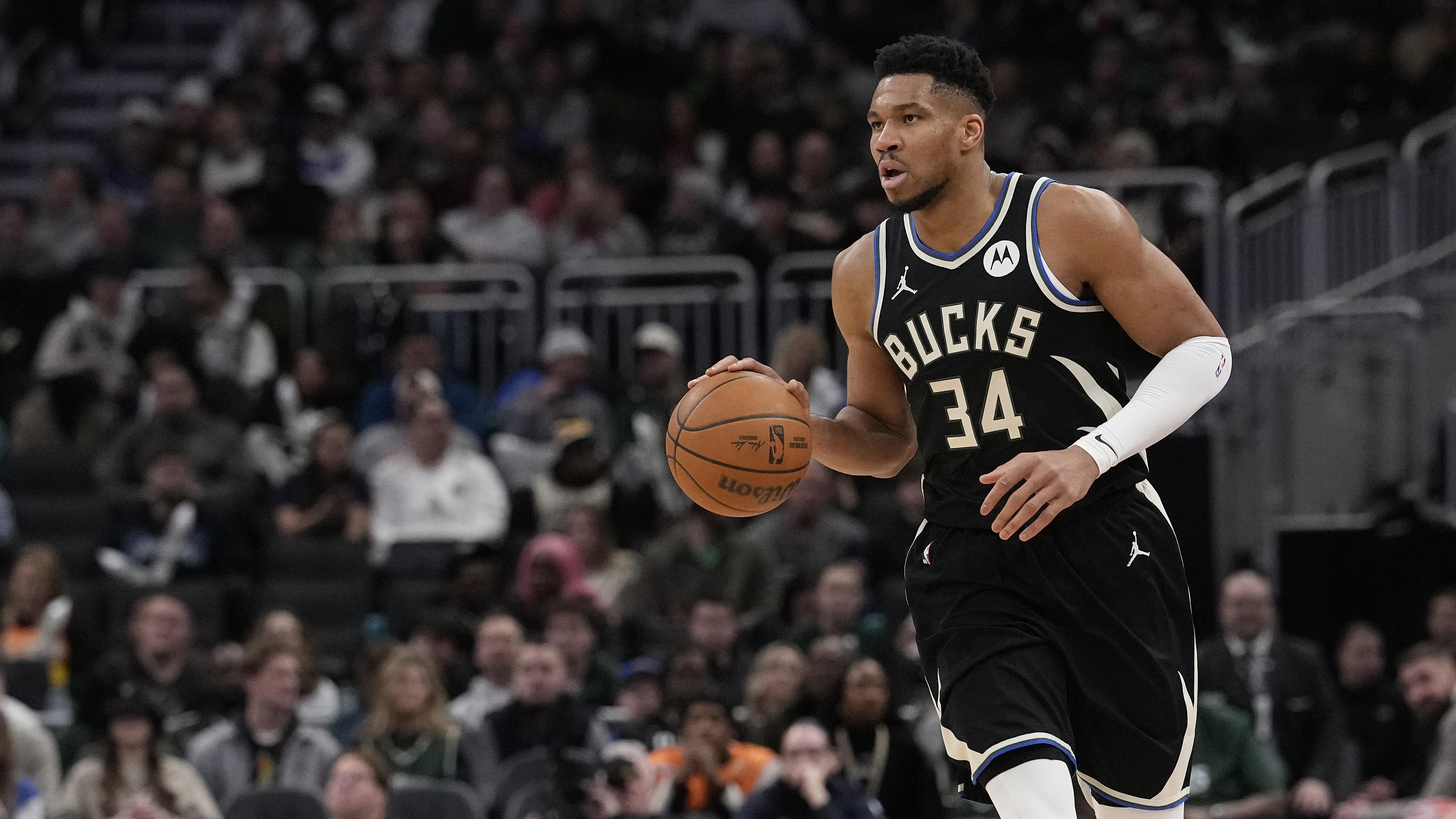 Denver Nuggets v Milwaukee Bucks