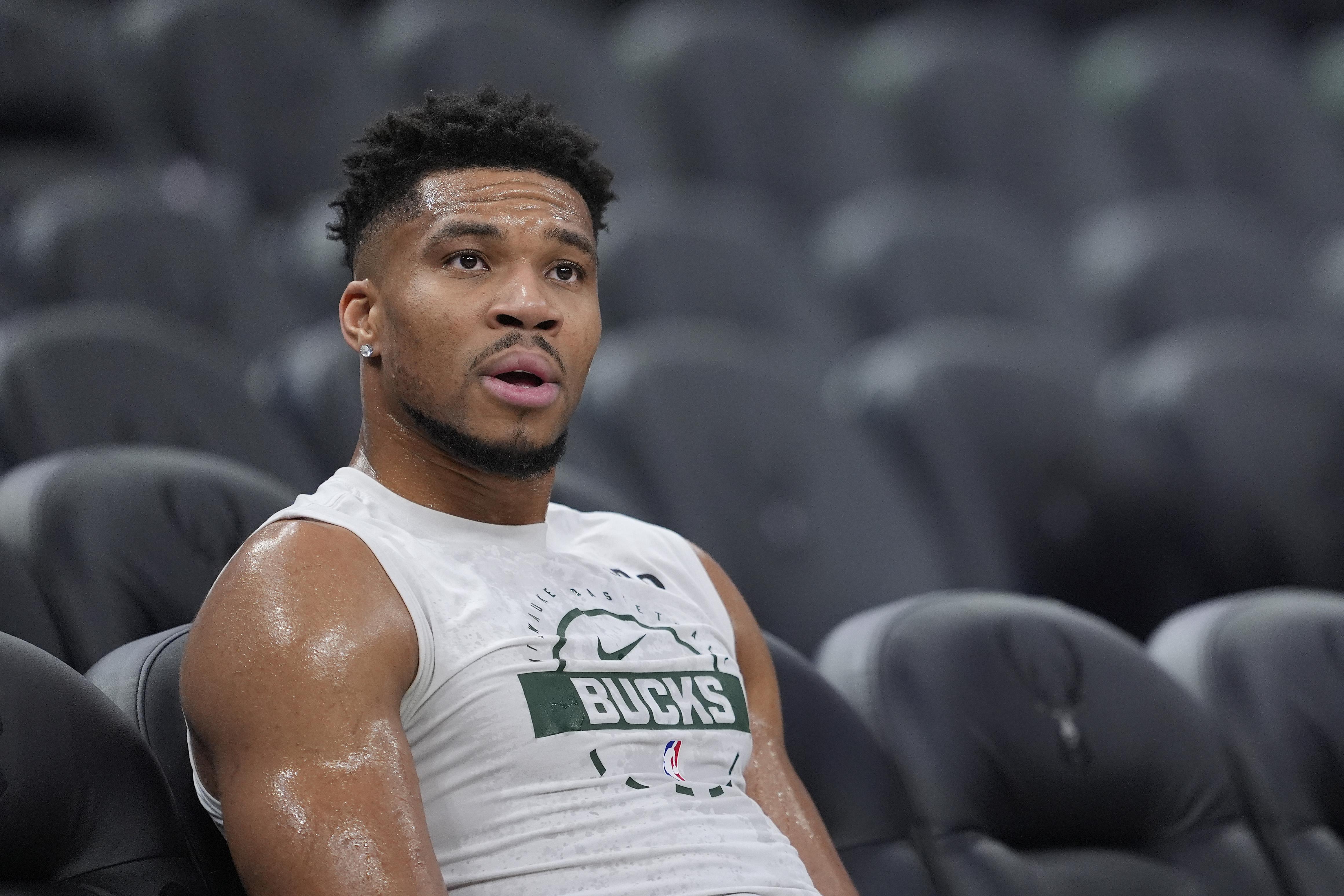 Chicago Bulls v Milwaukee Bucks Chicago Bulls v Milwaukee Bucks