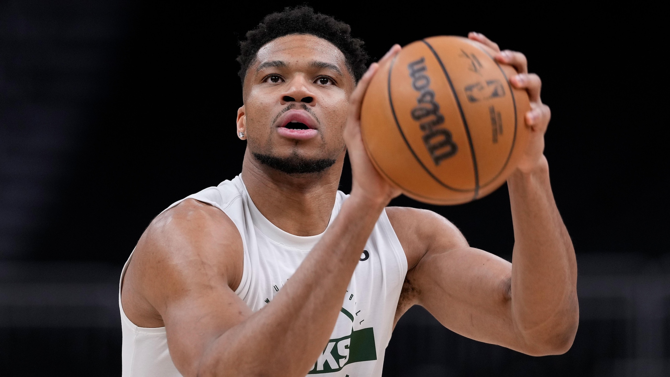 New Orleans Pelicans v Milwaukee Bucks