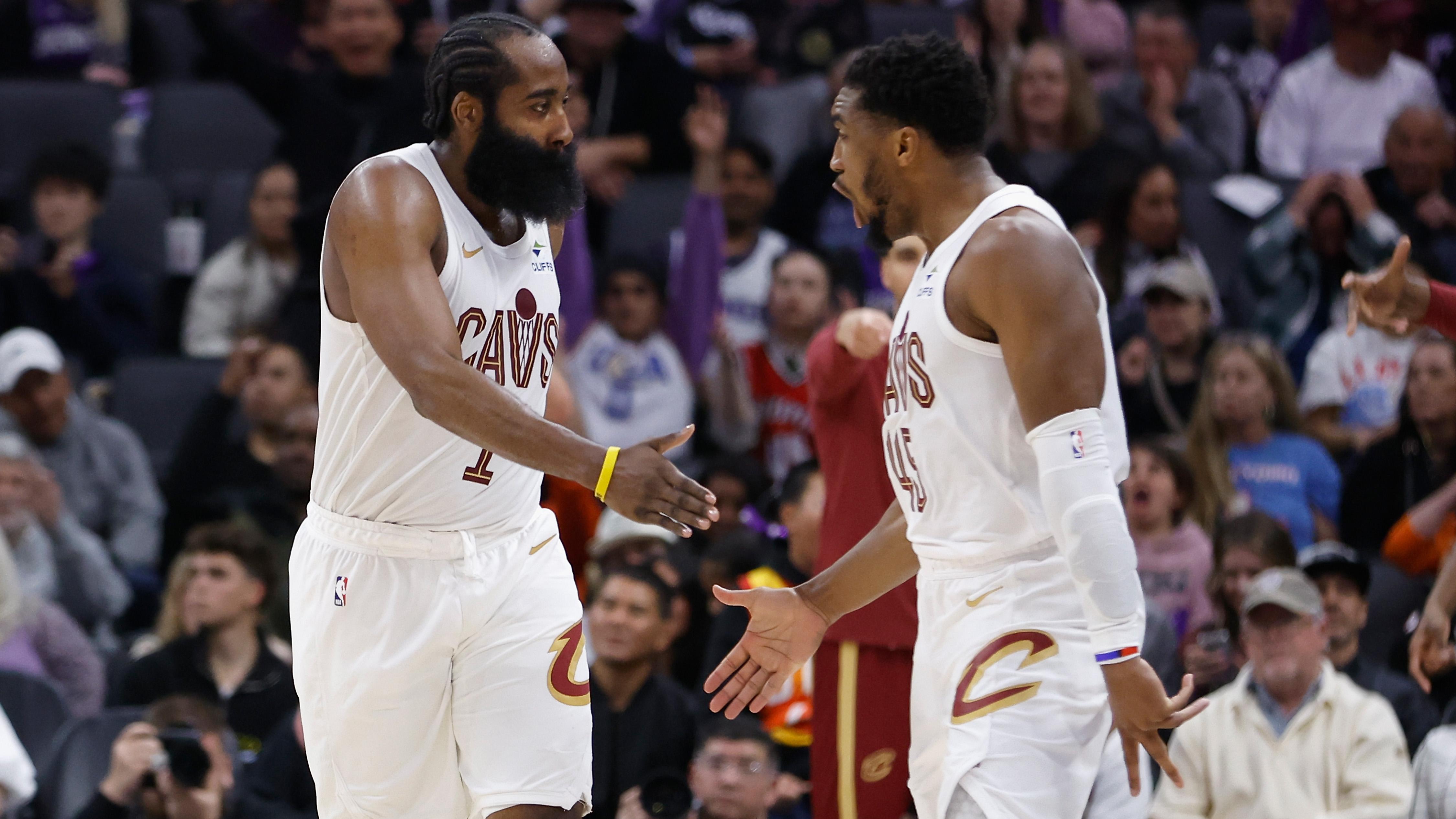 Cleveland Cavaliers v Sacramento Kings