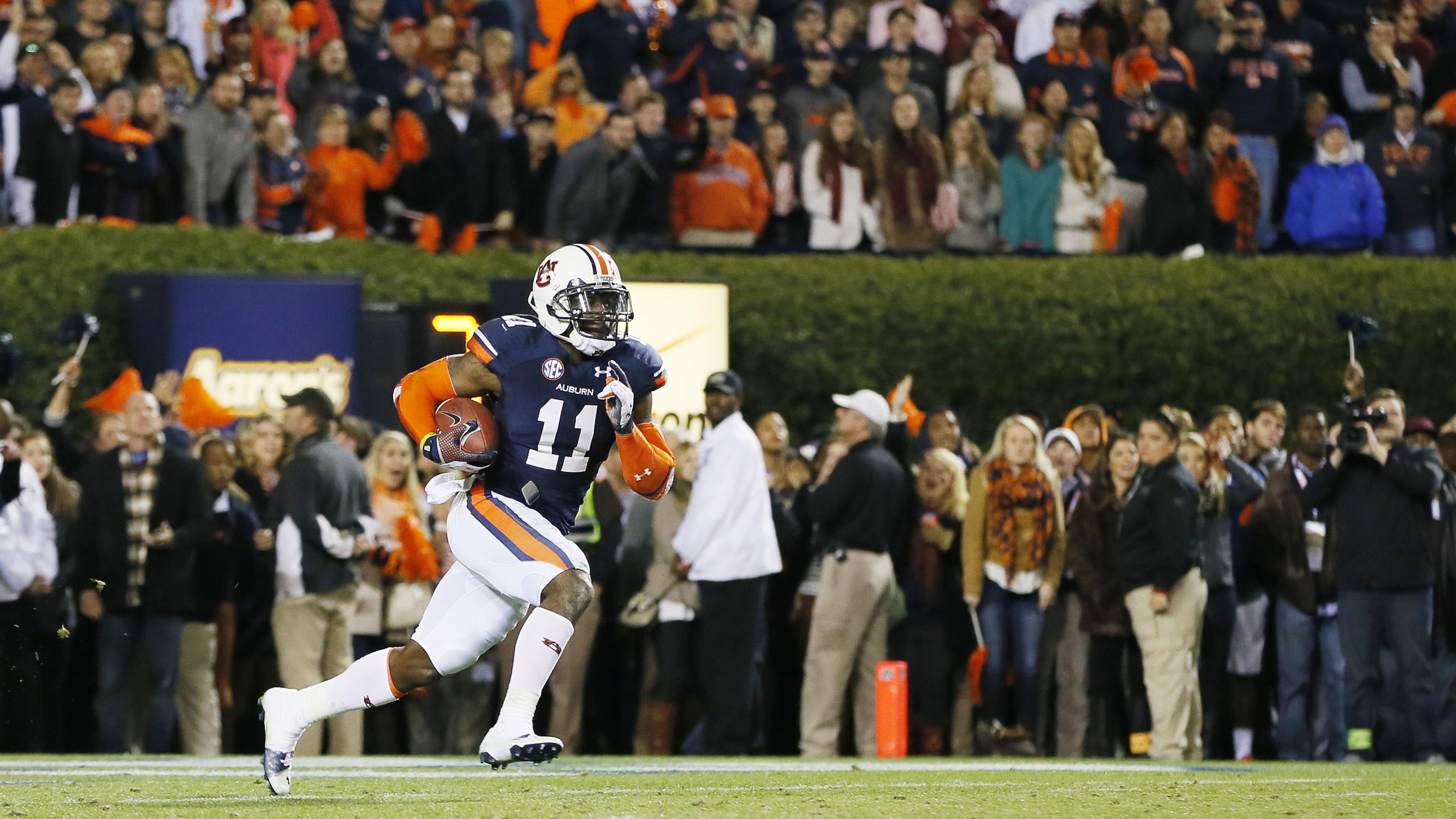 Alabama v Auburn Alabama v Auburn