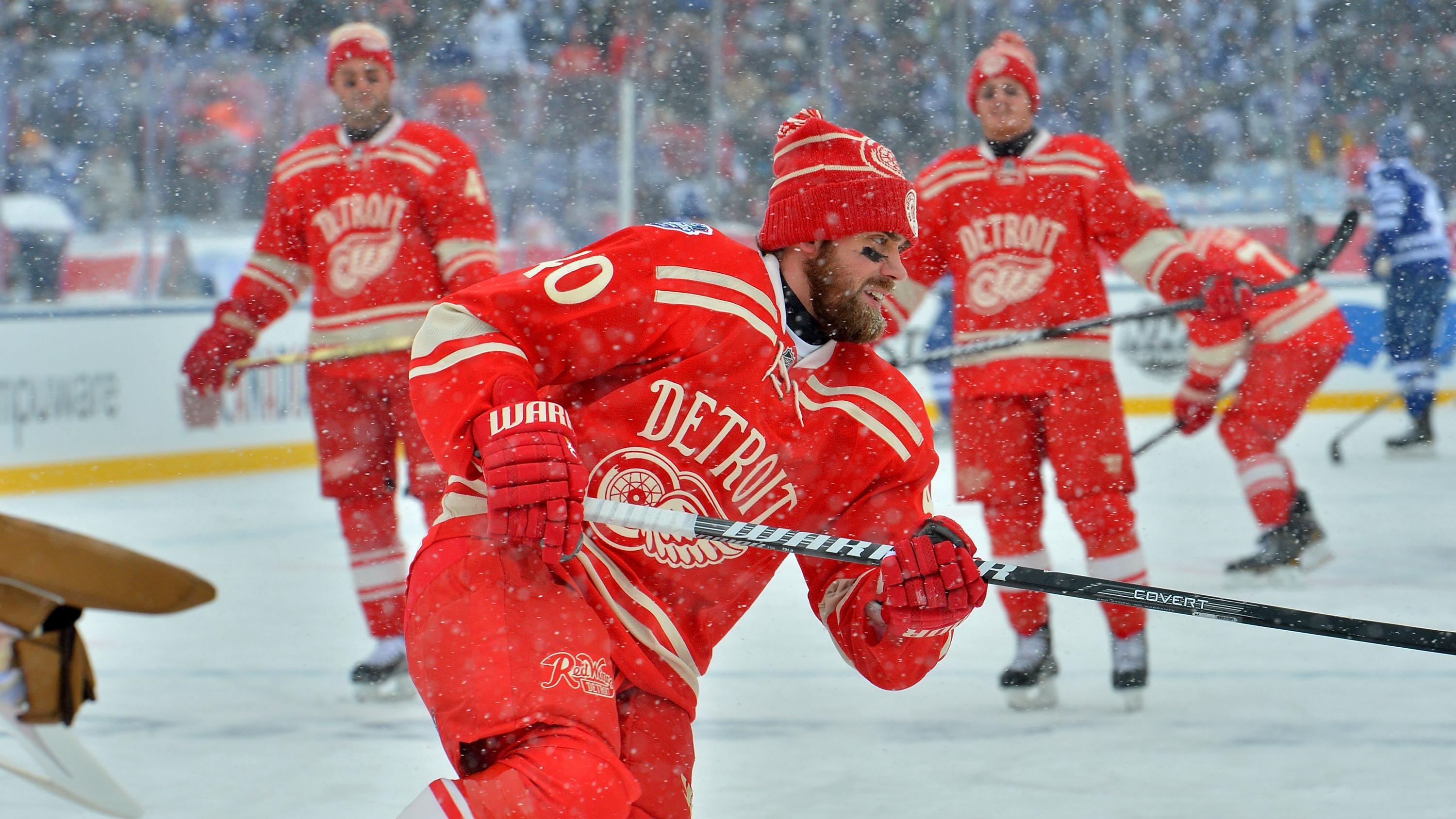 2014 Bridgestone NHL Winter Classic - Toronto Maple Leafs v Detroit Red Wings