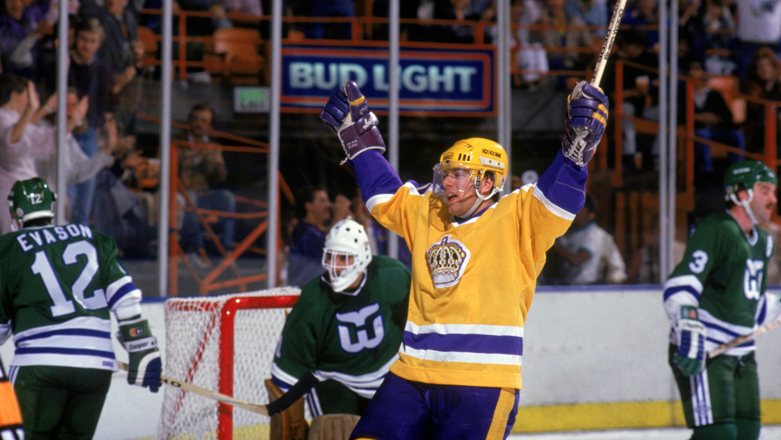 Hartford Whalers v Los Angeles Kings
