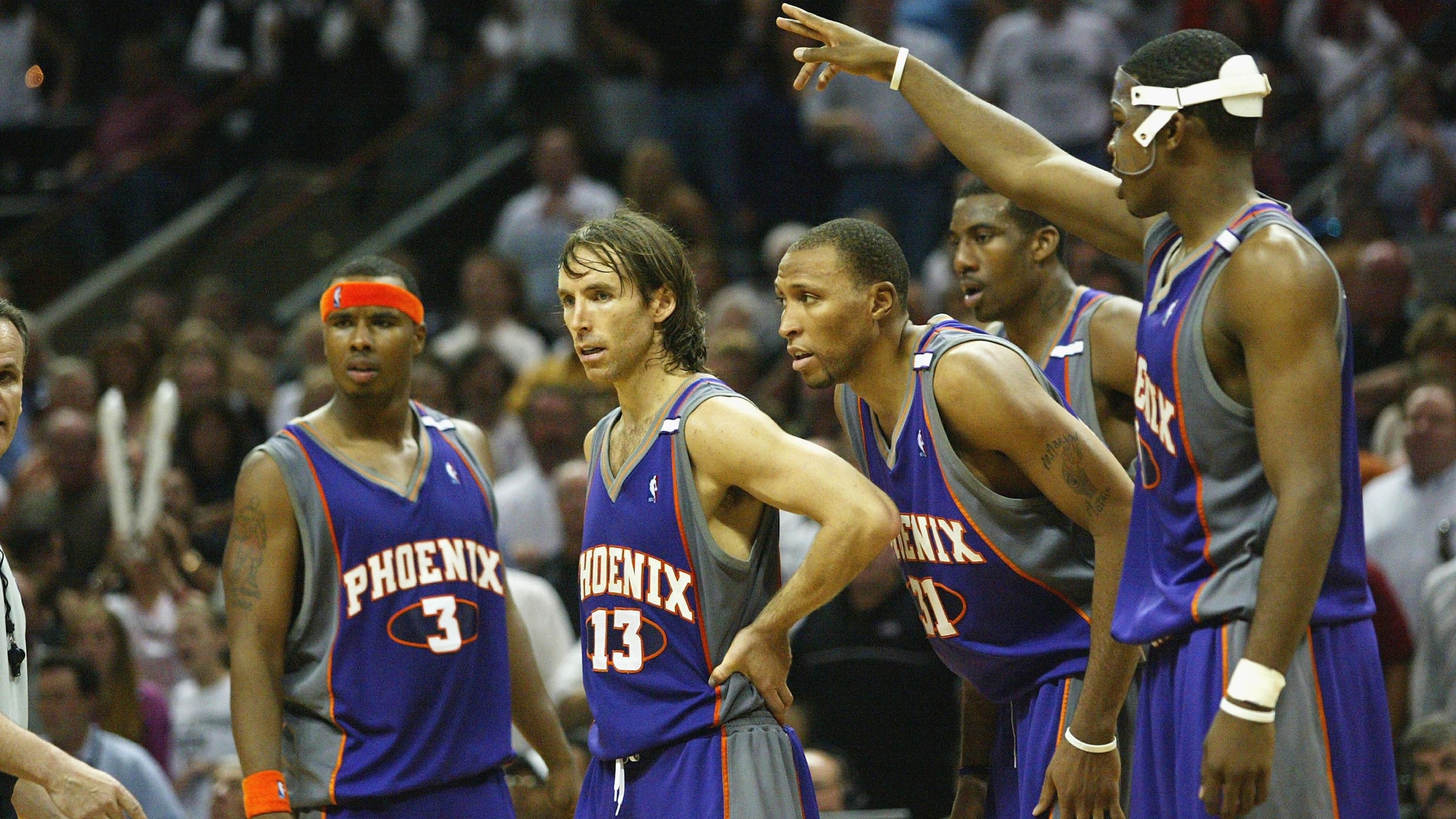 Phoenix Suns v San Antonio Spurs