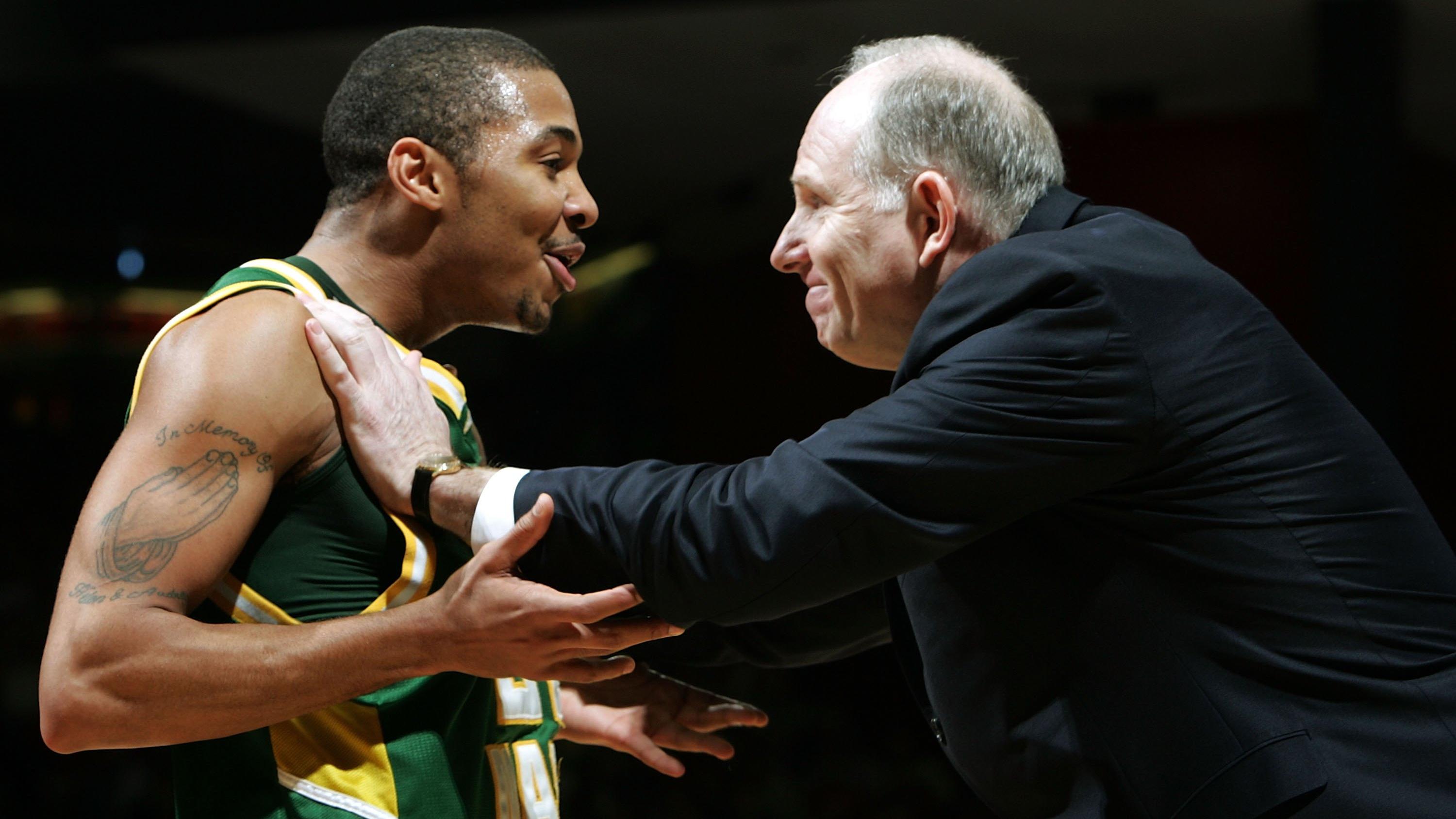 North Carolina Tar Heels v George Mason Patriots