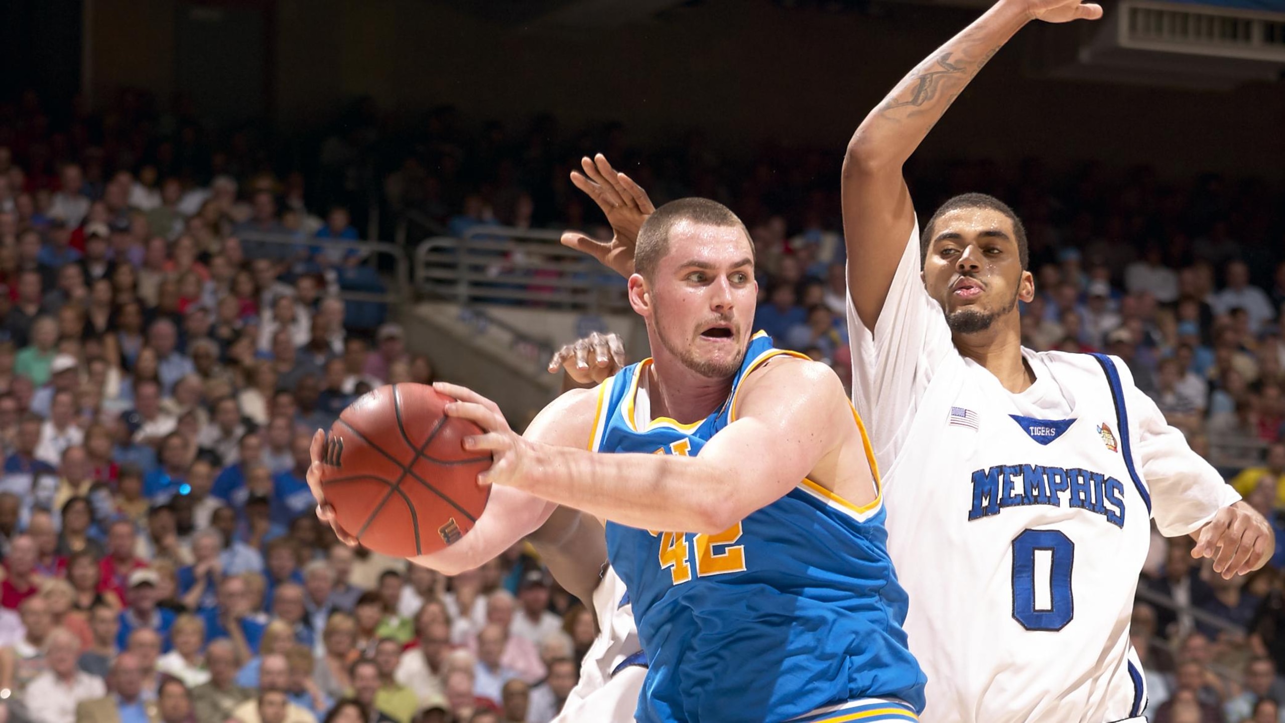 University of California Los Angeles vs University of Memphis, 2008 NCAA National Semifinals University of California Los Angeles vs University of Memphis, 2008 NCAA National Semifinals