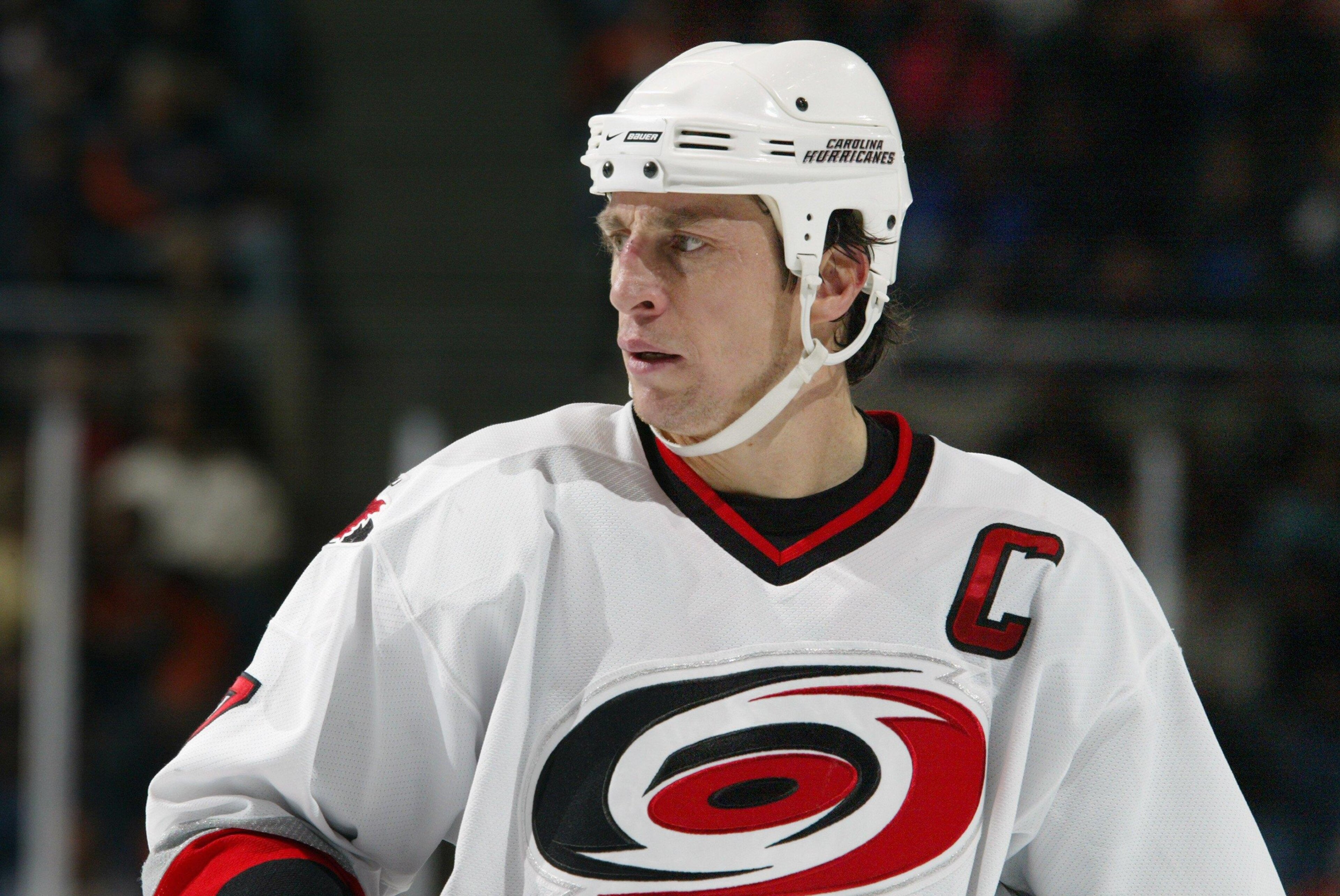 Carolina Hurricanes v New York Islanders