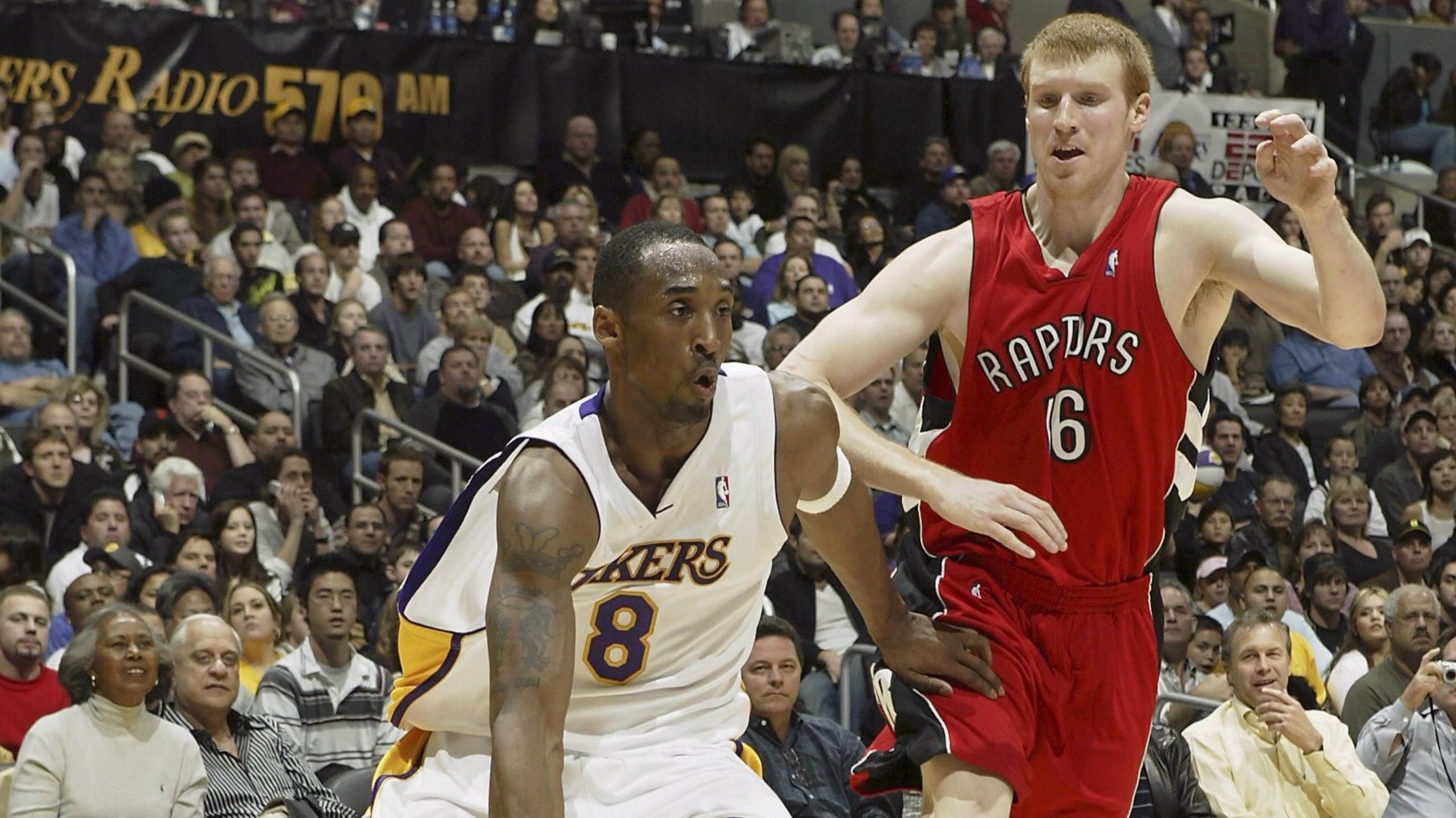 Toronto Raptors v Los Angeles Lakers: Kobe Bryant scores 81 points Toronto Raptors v Los Angeles Lakers: Kobe Bryant scores 81 points