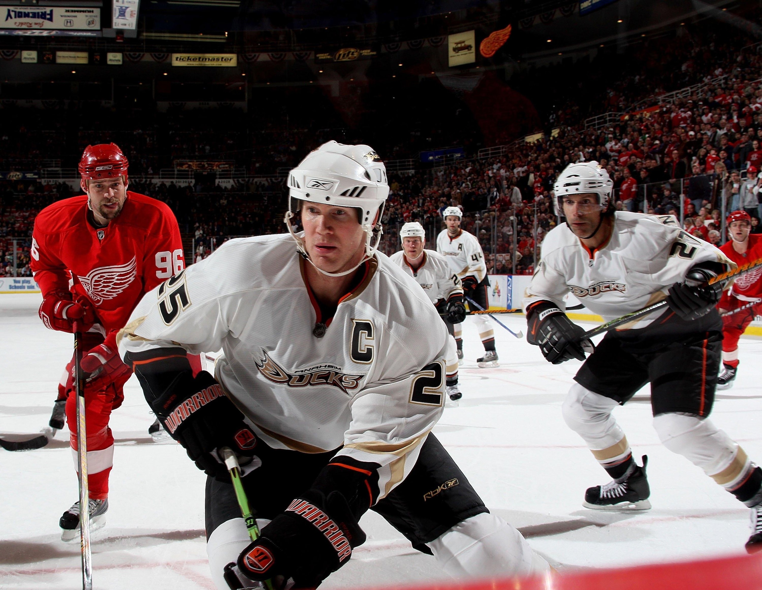 Anaheim Ducks v Detroit Red Wings Anaheim Ducks v Detroit Red Wings