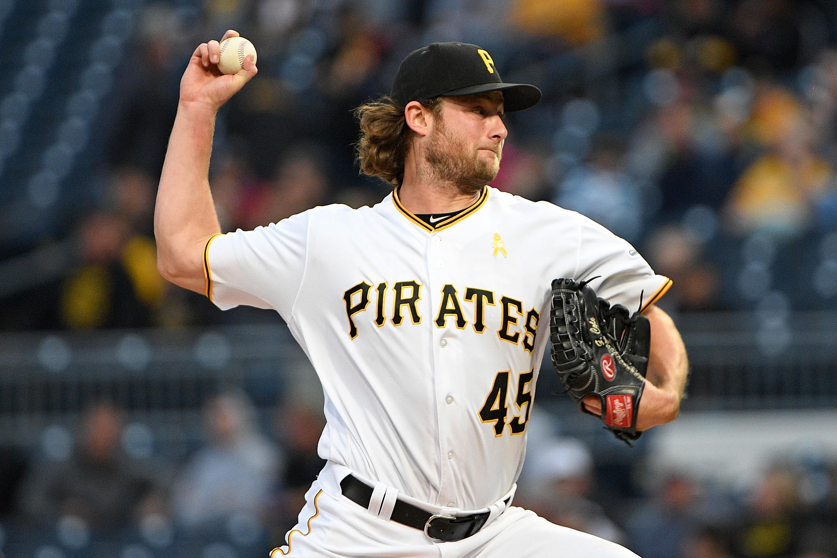 Cincinnati Reds v Pittsburgh Pirates